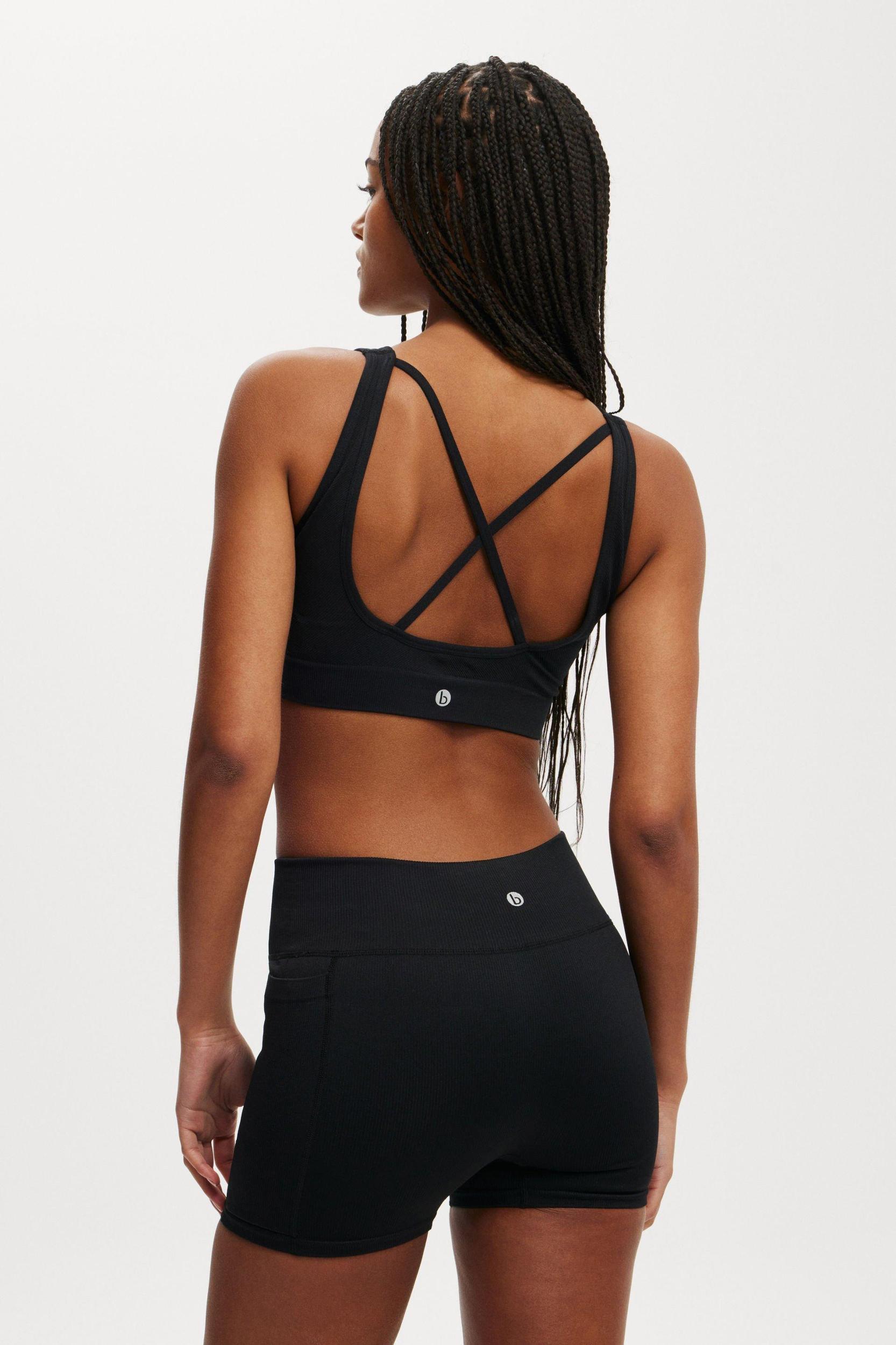 Seamless Pocket Shortie Short Product Image