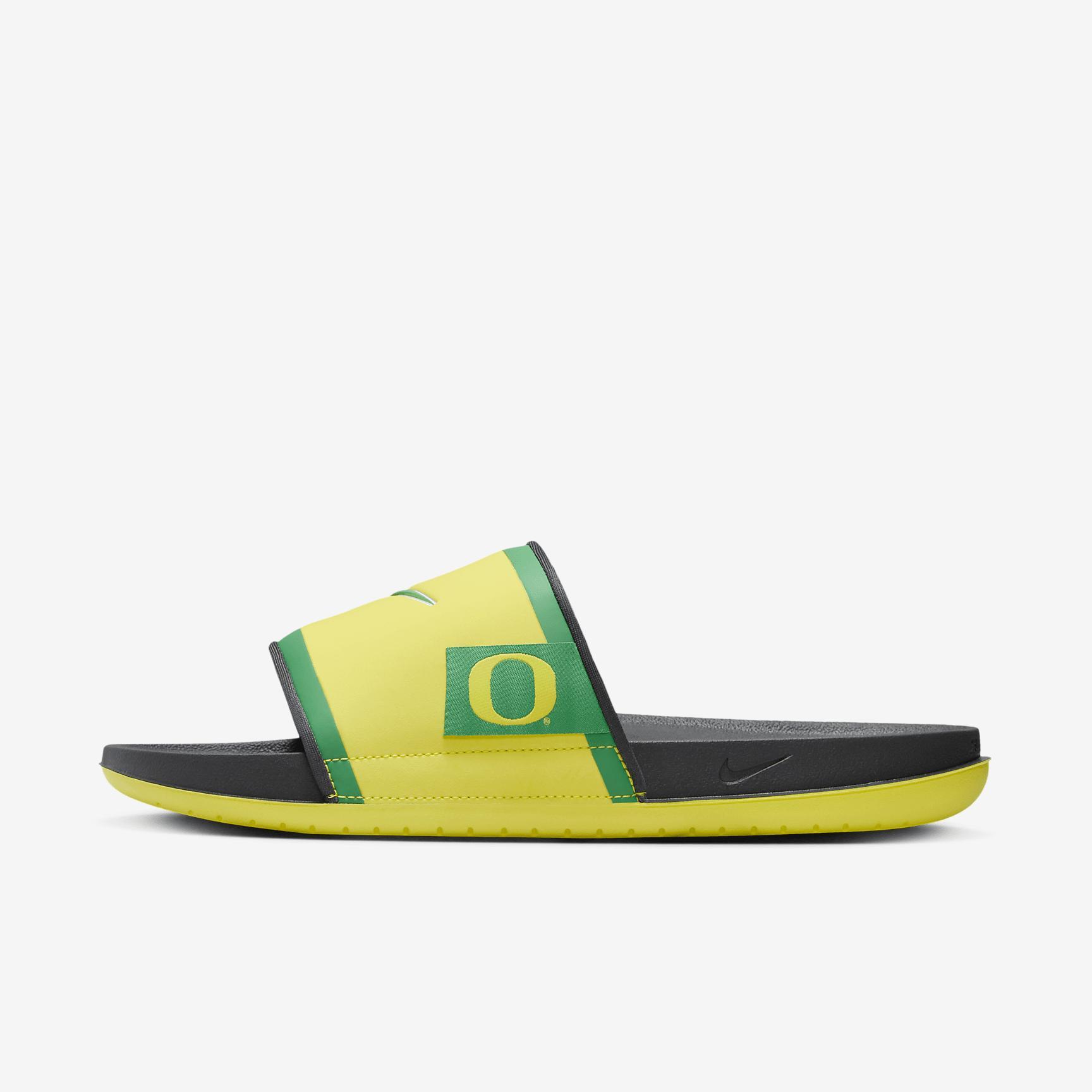 Nike Men's College Offcourt (Oregon) Slides Product Image