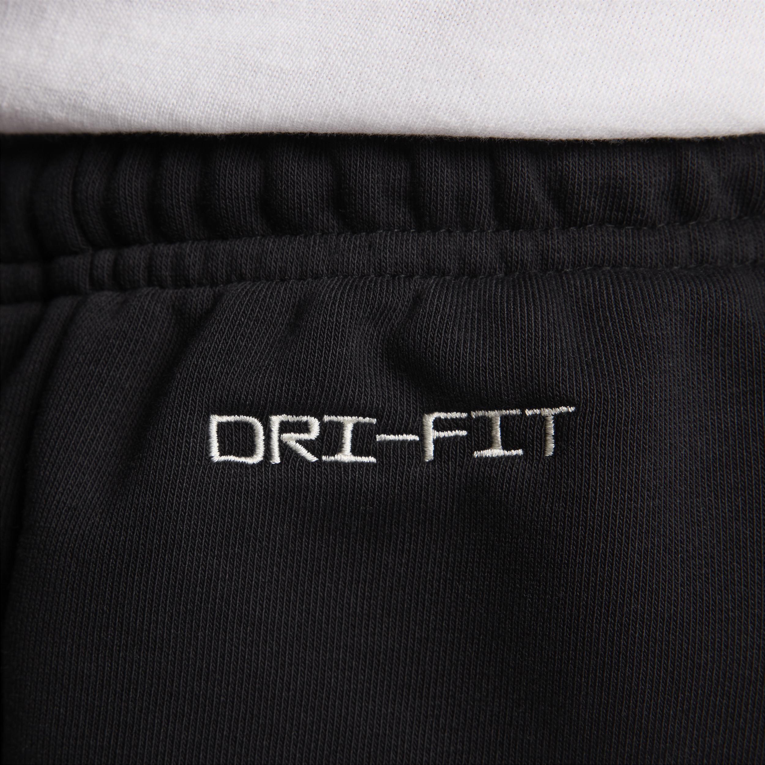 Nike Men's Standard Issue 8" Dri-FIT Fleece Basketball Shorts Product Image