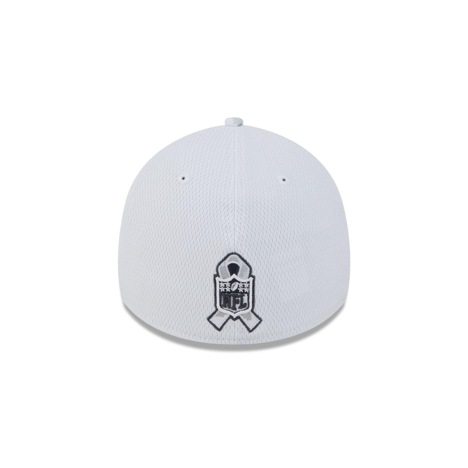 New York Giants 2024 Salute to Service 39THIRTY Stretch Fit Hat Male Product Image