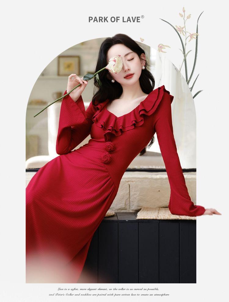 Long Sleeve V-Neck Plain Ruffle Ruched Maxi A-Line Dress Product Image