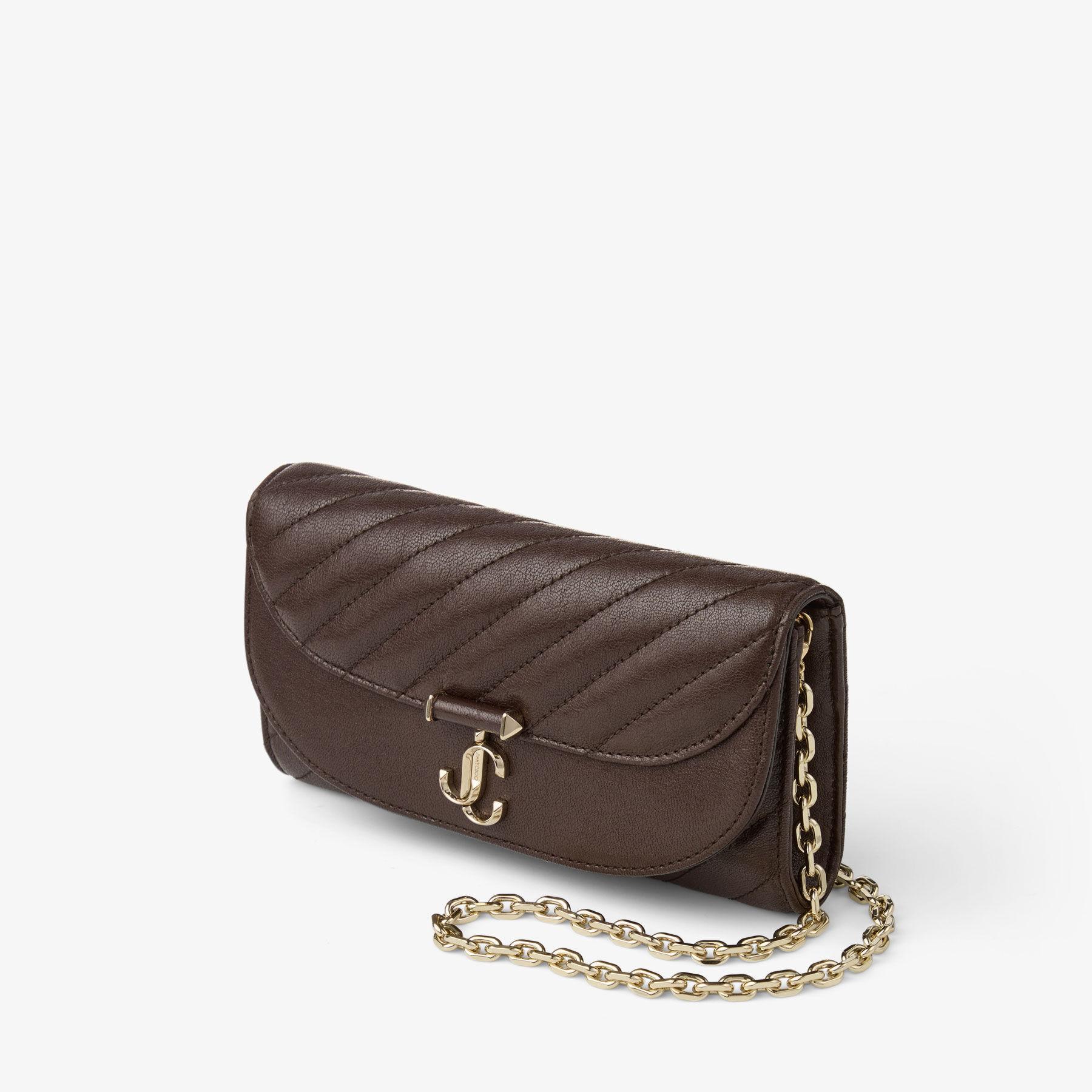 Curve Wallet With Chain Product Image