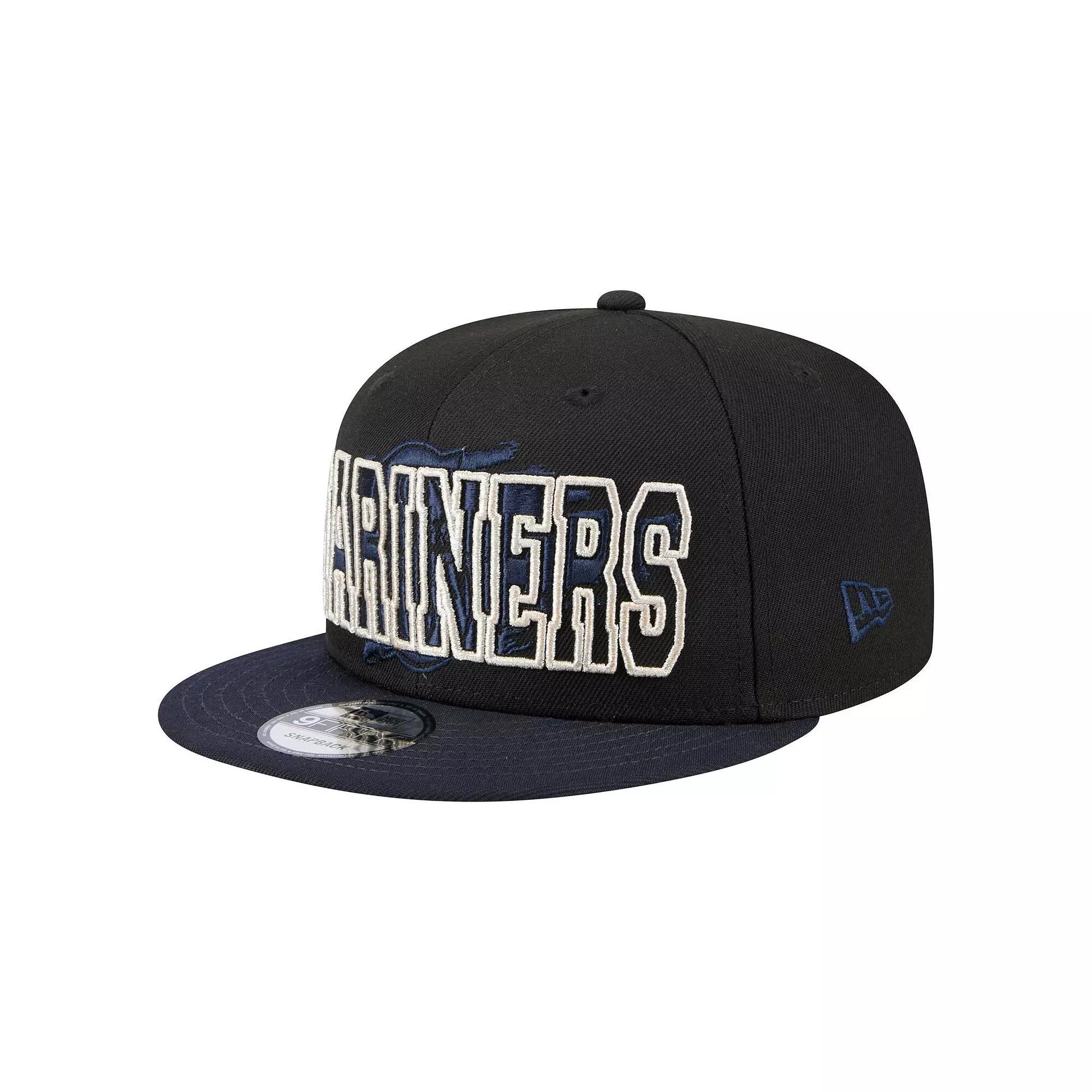 Men's New Era Black Chicago Blackhawks Core 59FIFTY Fitted Hat, Size: 7 3/8 Product Image
