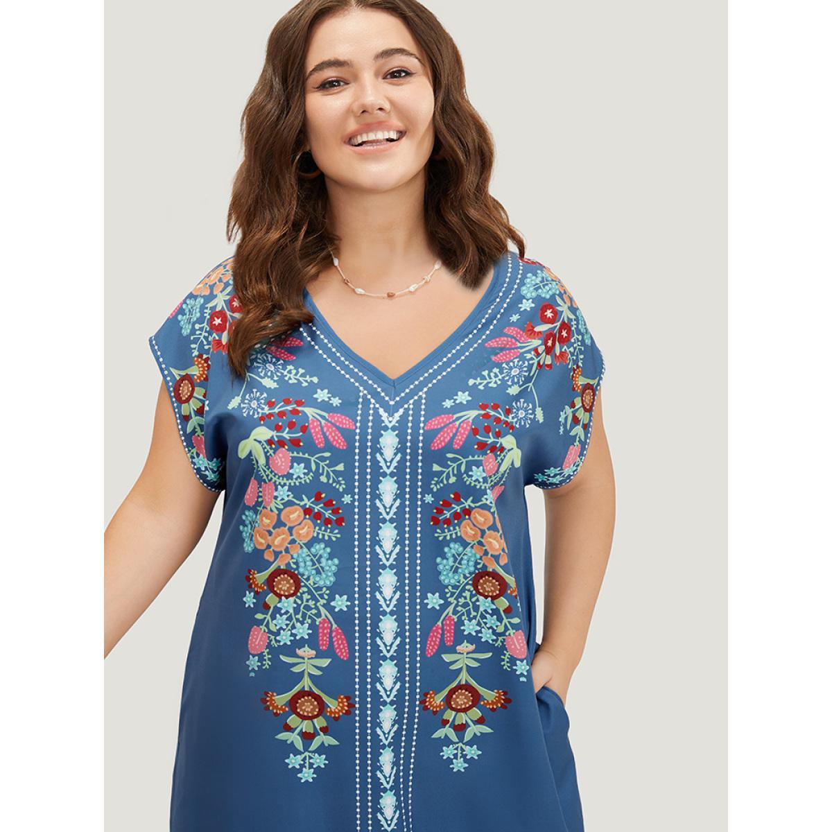 Plus Size Boho Print Pocket Dolman Sleeve Dress Aegean Women Vacation Pocket V-neck Short sleeve Curvy Knee Dress BloomChic 26/4X Product Image