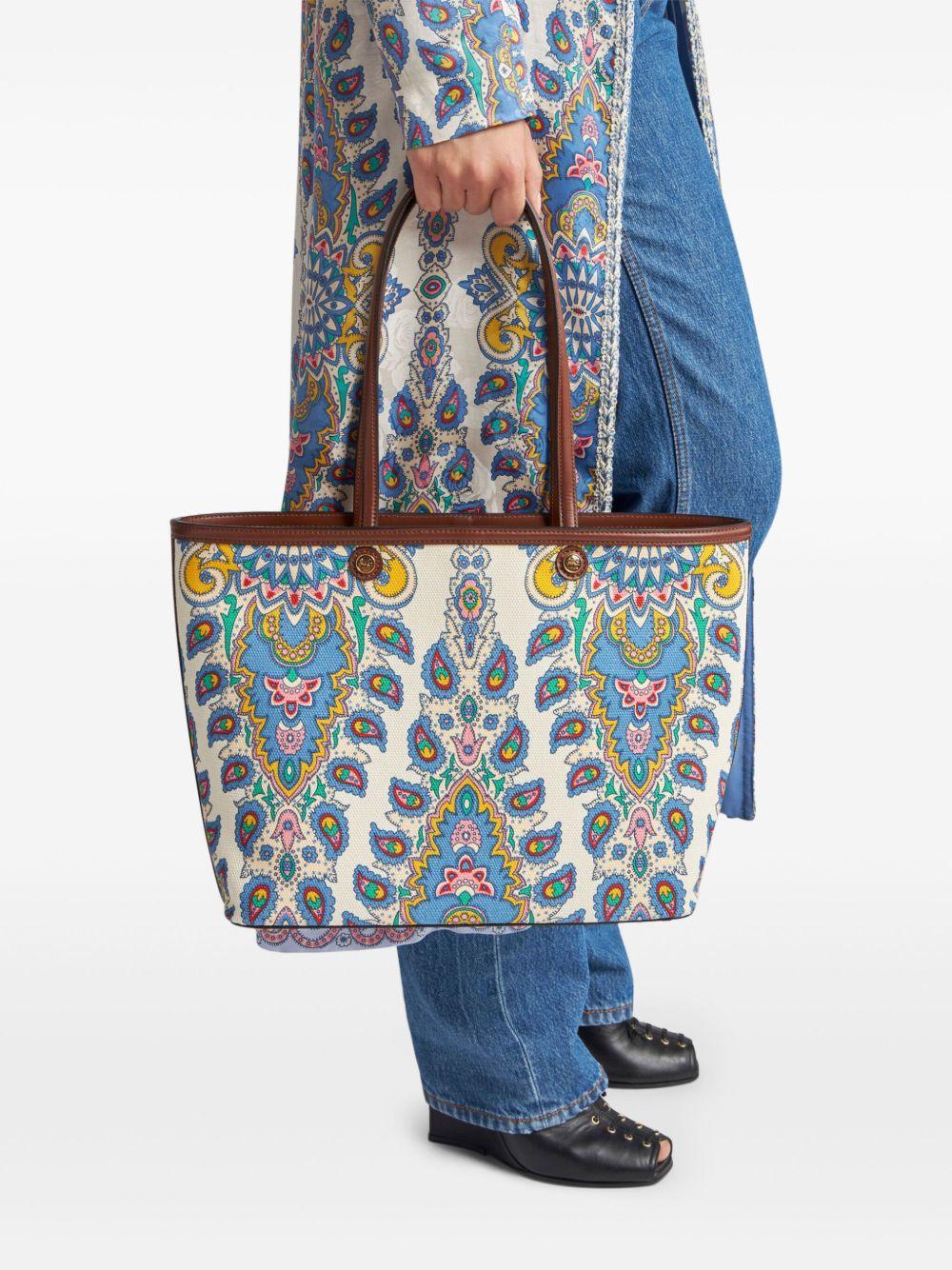 medium Essential tote bag Product Image
