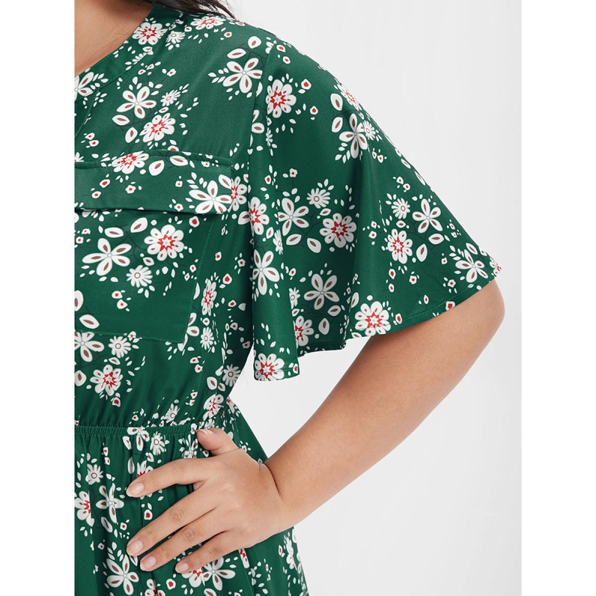 Plus Size Floral Pocket Ruffled V Neck Short Dress DarkGreen Women Elegant Printed V-neck Short sleeve Curvy Knee Dress BloomChic 26/4X Product Image