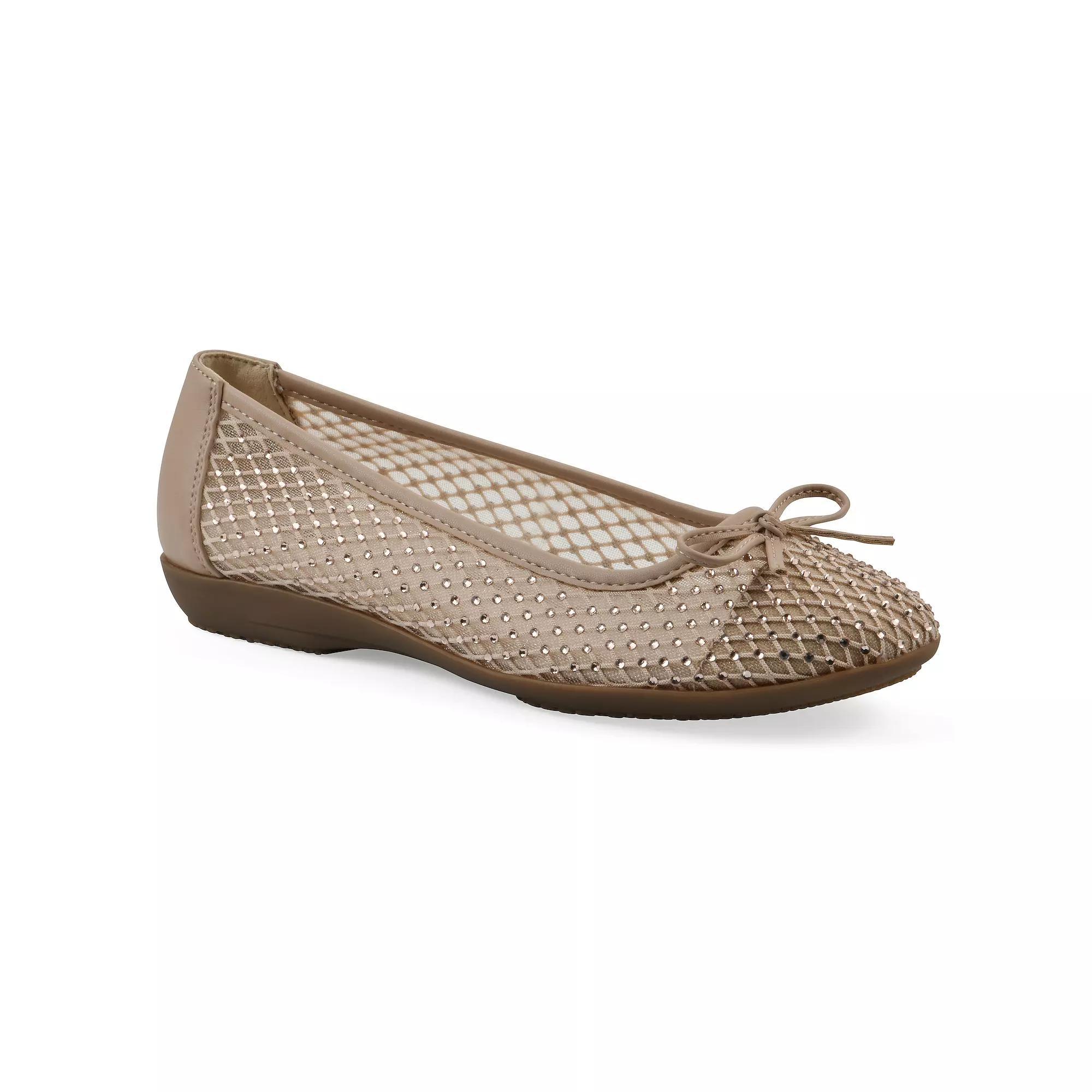Cliffs by White Mountain Carlicia Women's Ballet Flats, Size: 10 Wide, Brown Fabric Product Image