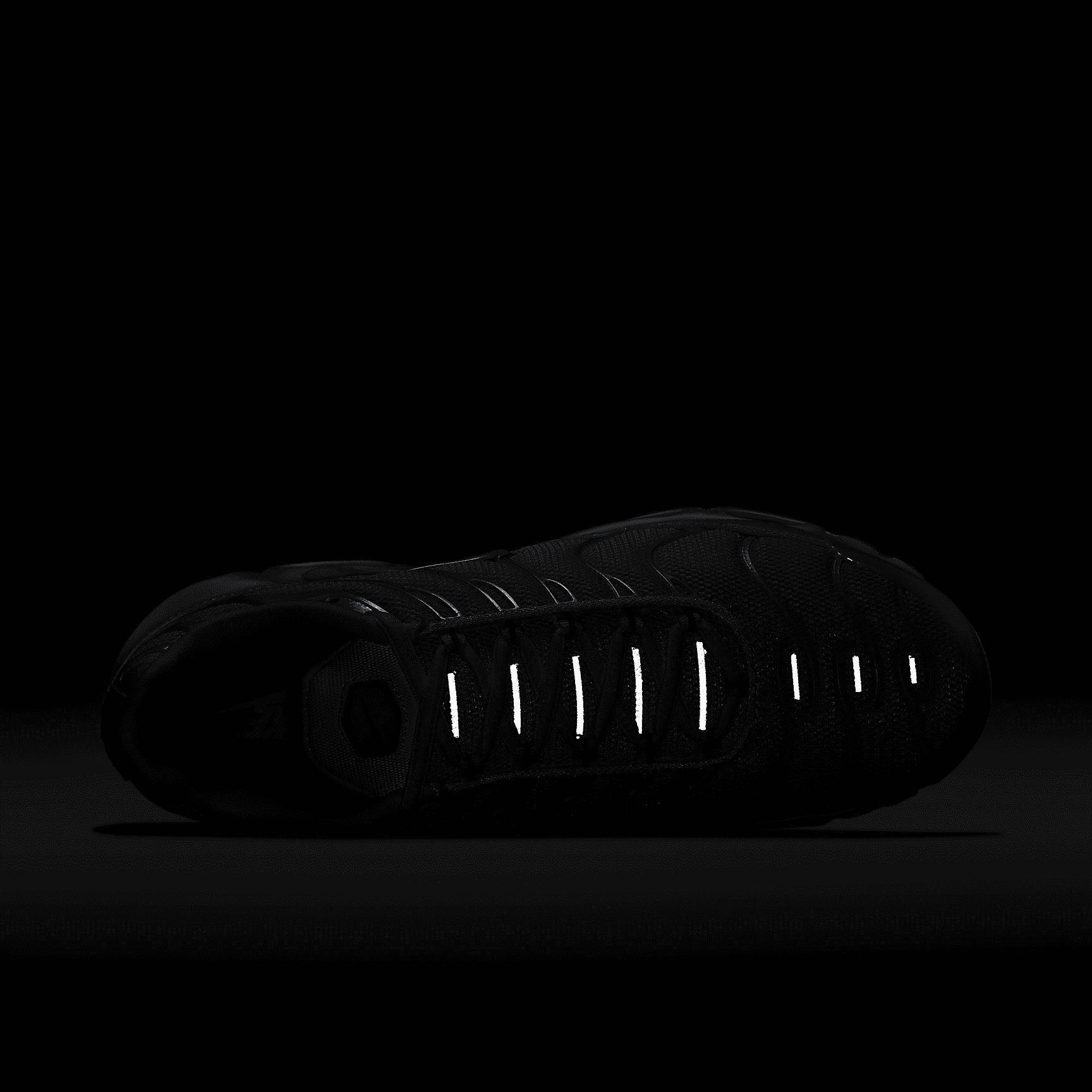 Nike Men's Air Max Plus Shoes Product Image