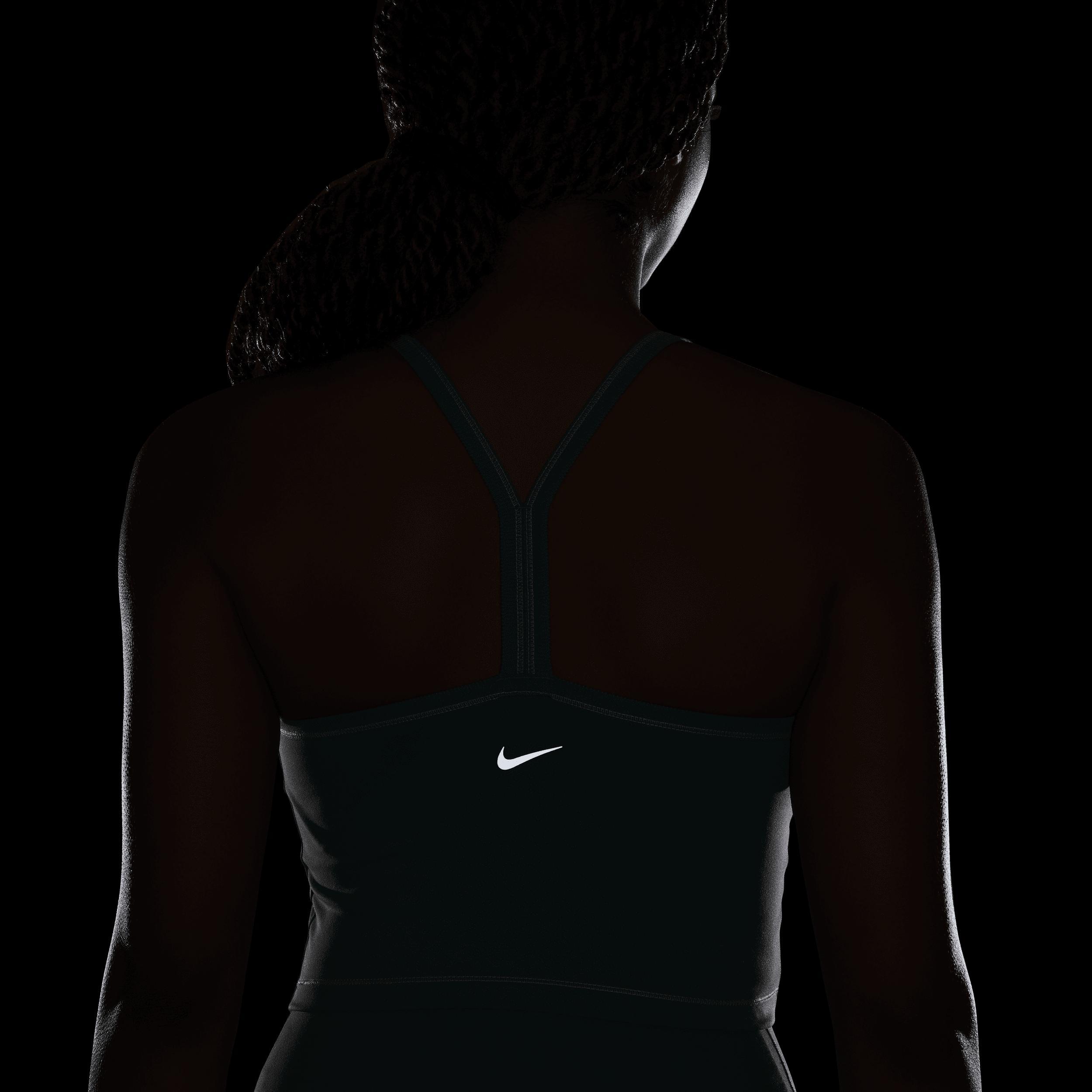 Nike One Fitted Women's Dri-FIT Cropped Tank Top Product Image