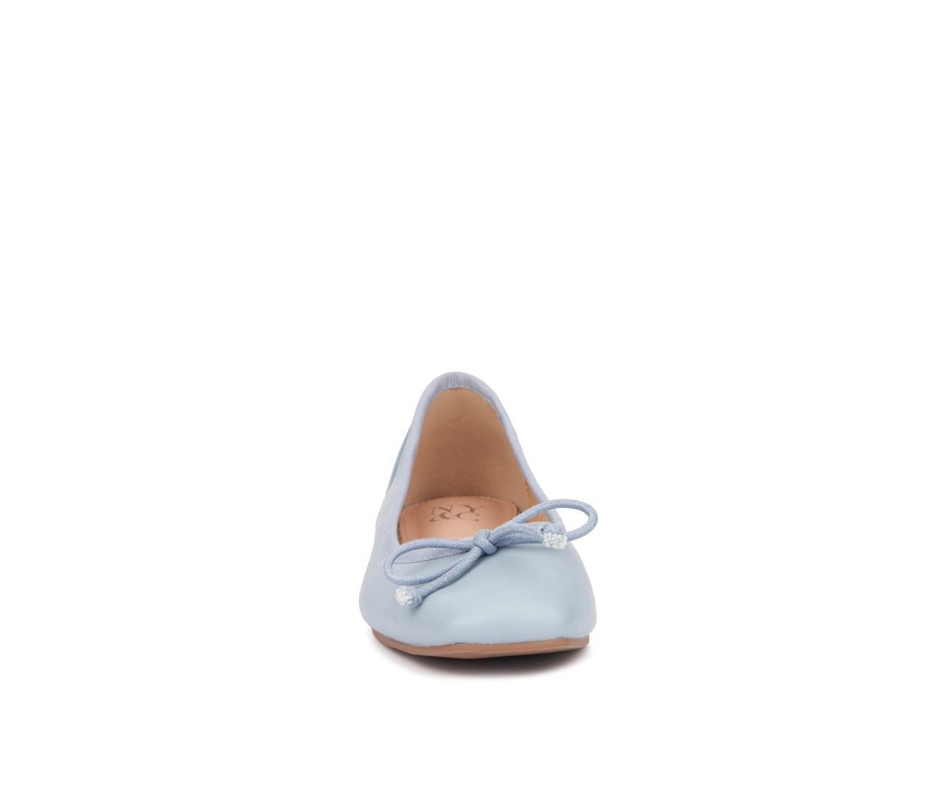 Women's New York and Company Paulina Flats Product Image