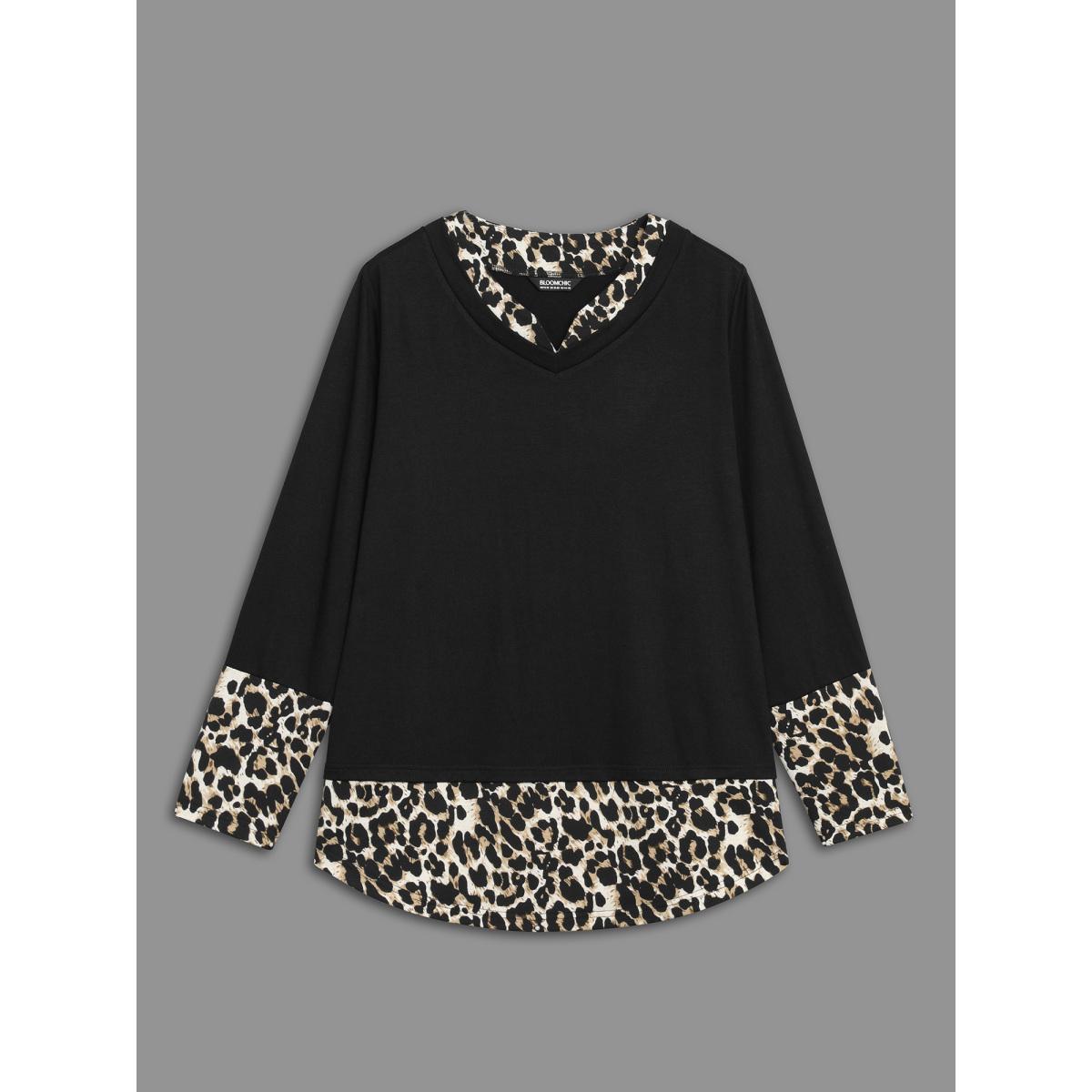 Plus Size Contrast Patchwork Leopard Stretchy T-shirt Black Women Casual Contrast Notched collar Everyday T-shirts BloomChic 22-24/3X Product Image