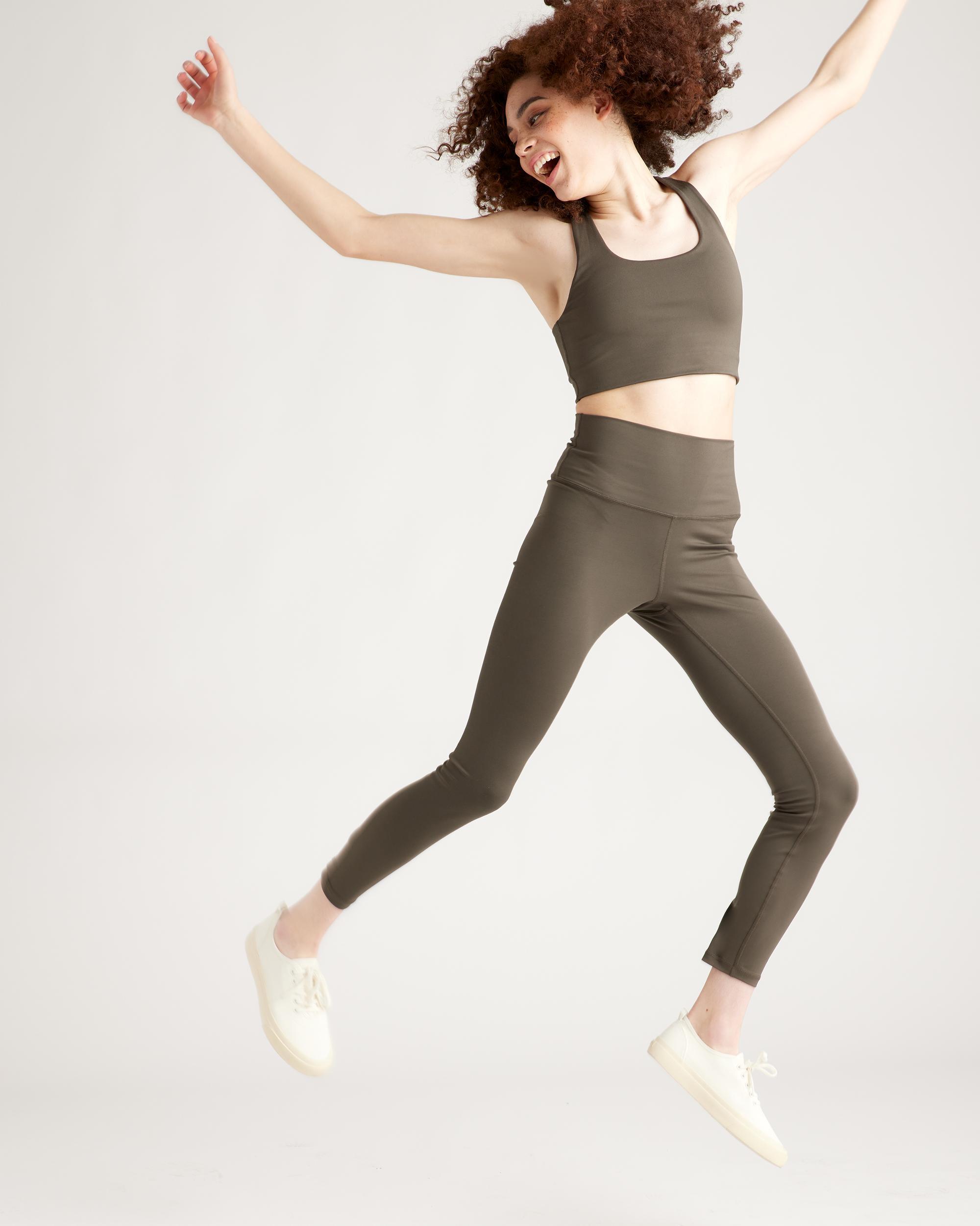 Quince | Women's Ultra-Soft Performance Leggings Recycled Polyester Product Image