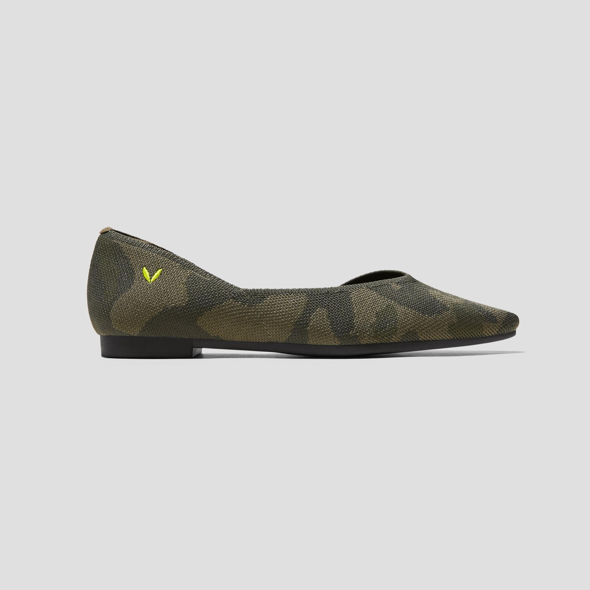 Pointed-Toe D'Orsay Flats (Melia) Product Image