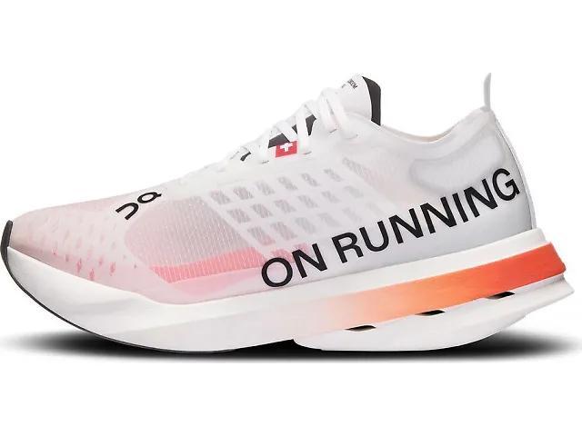 Women's | On Cloudboom Strike Product Image