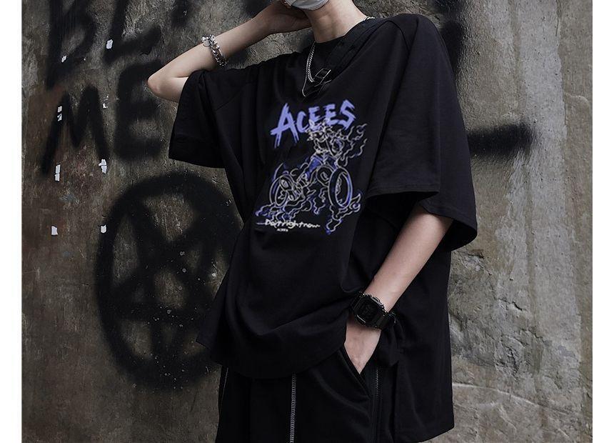 Short Sleeve Print Tee Product Image