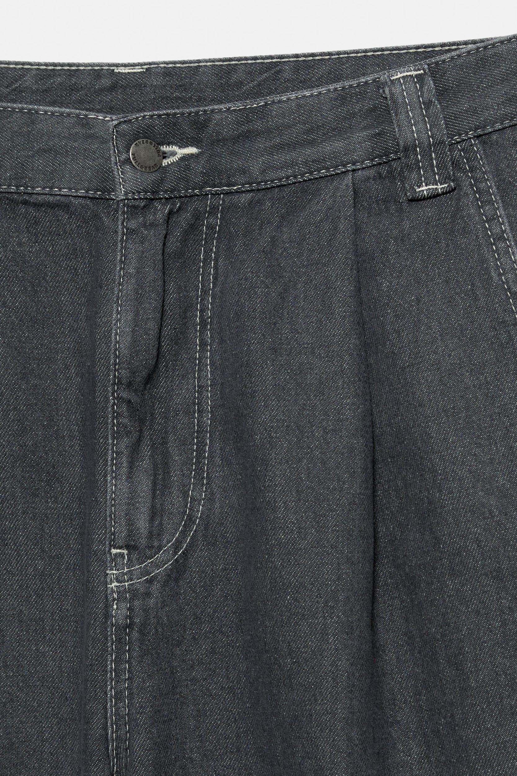 Wide-leg jeans with darts Product Image