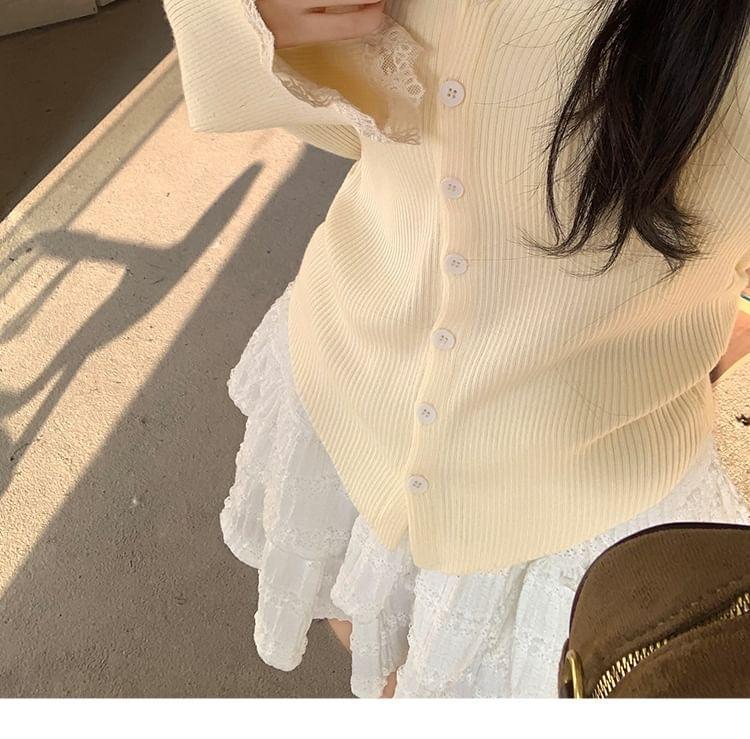 Peter Pan Collar Plain Lace Trim Button-Up Cardigan Product Image