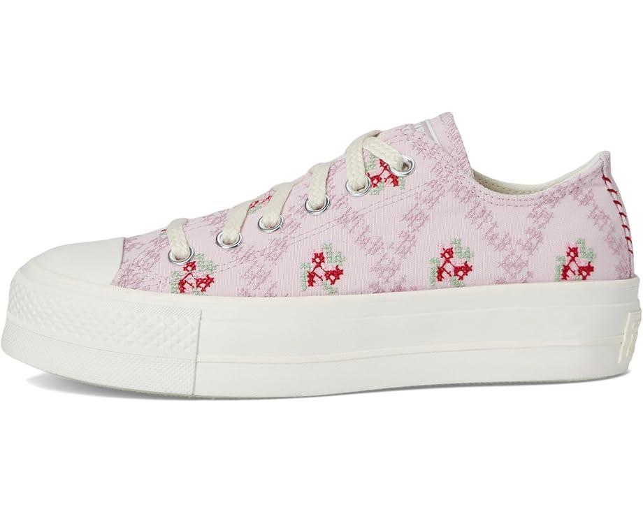 Chuck Taylor All Star Low Top Platform Sneaker Product Image