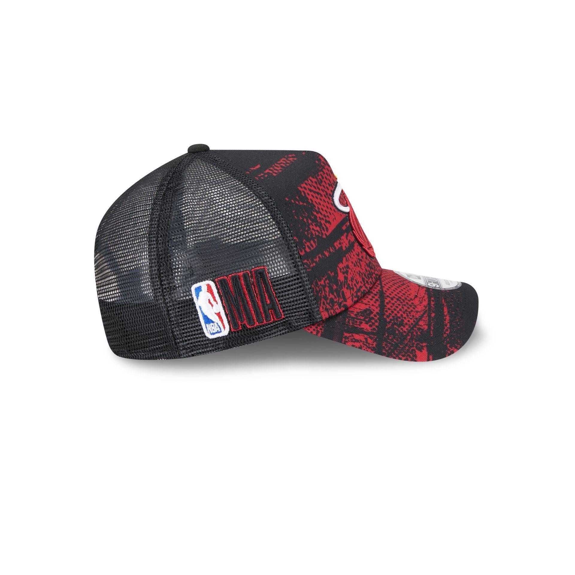 Atlanta Braves Logo Essentials Black 9FORTY A-Frame Snapback Hat Male Product Image
