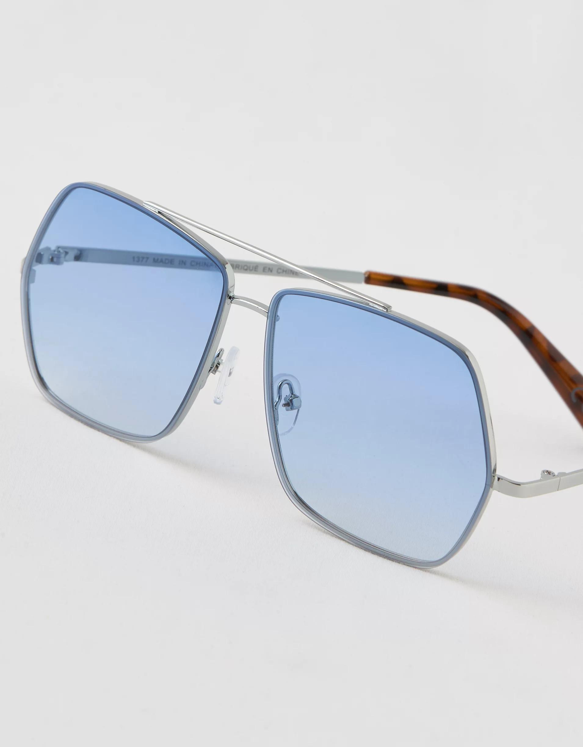 Aerie Oversized Vacay Mode Sunglasses Product Image