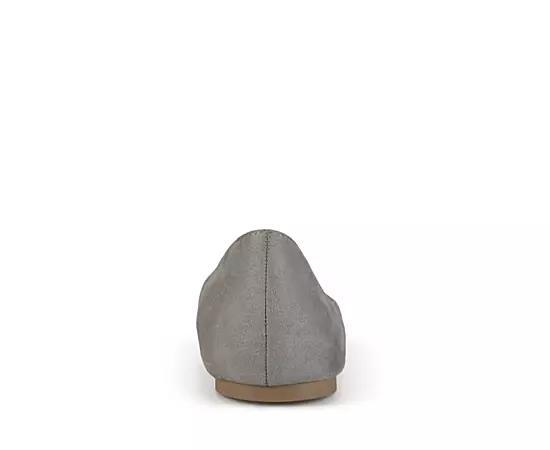 Journee Collection Womens Winslo Flat Product Image