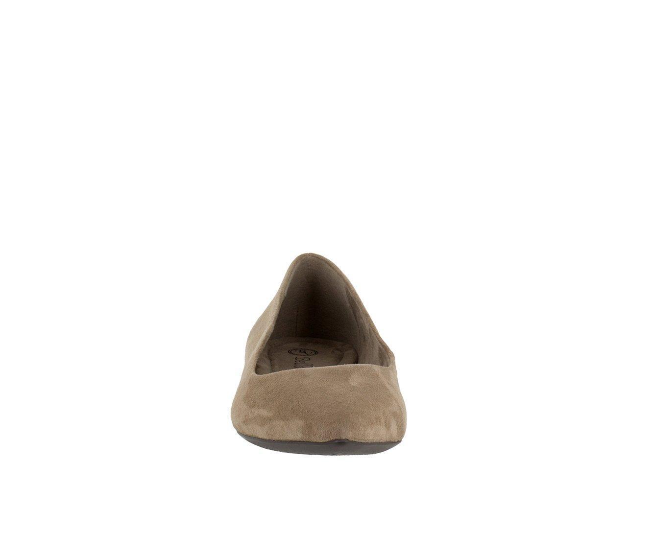 Women's Bella Vita Vivien Flats Product Image