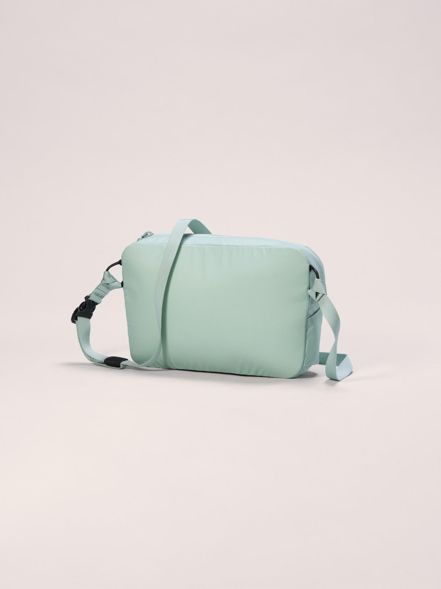Heliad Crossbody Bag Product Image