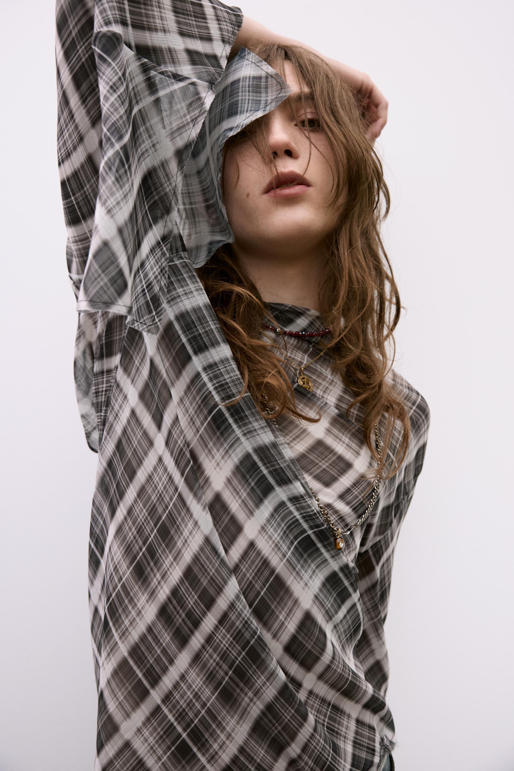 ASYMMETRIC CHECKERED TOP Product Image