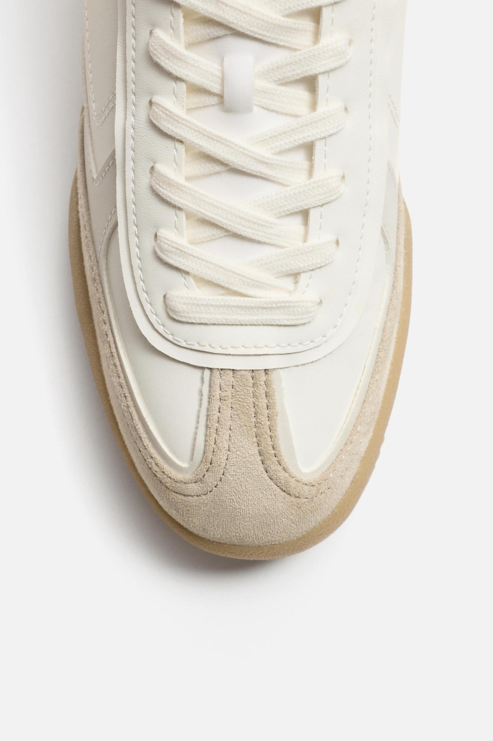 RETRO STYLE SNEAKERS Product Image