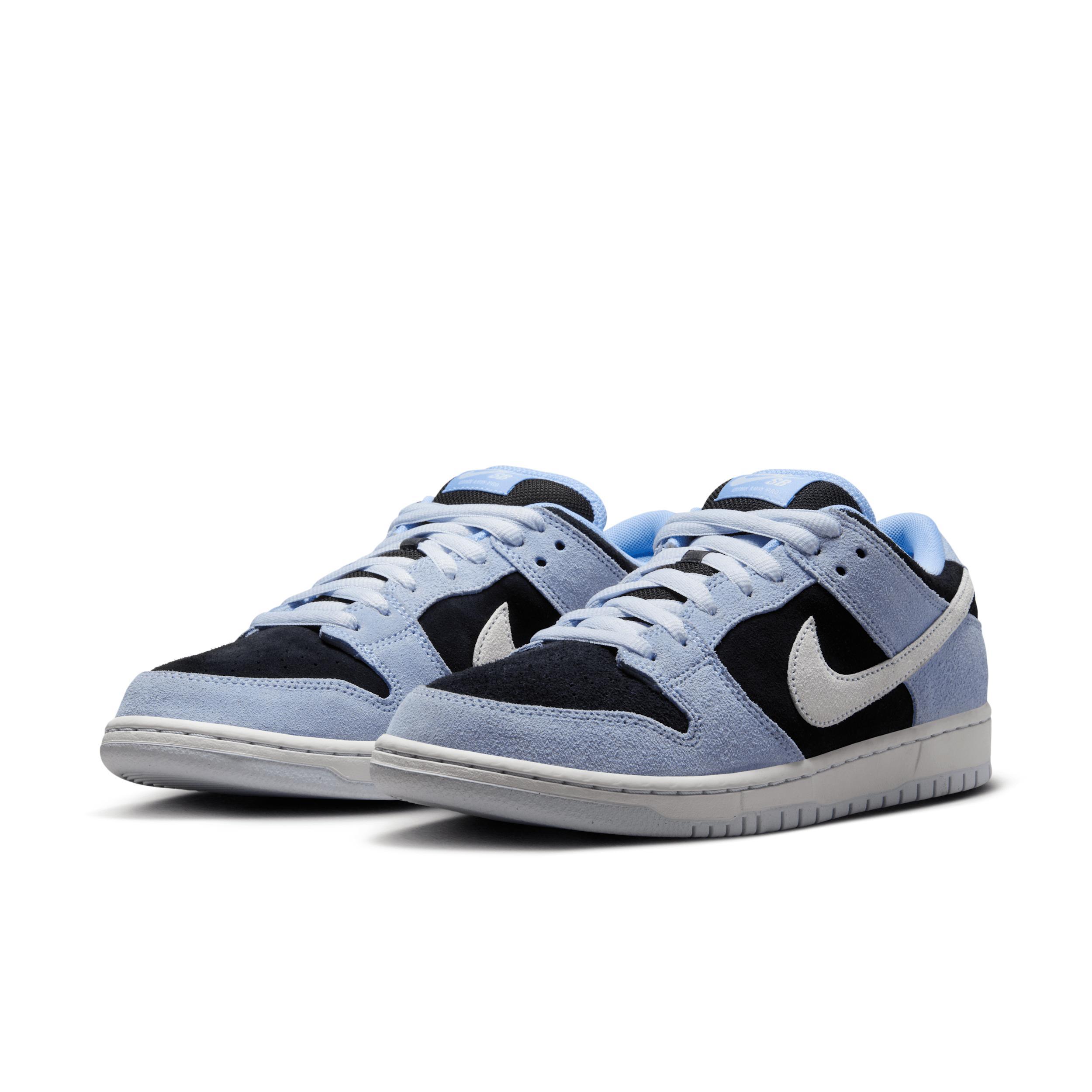 Men's Nike SB Dunk Low Pro Skate Shoes Product Image