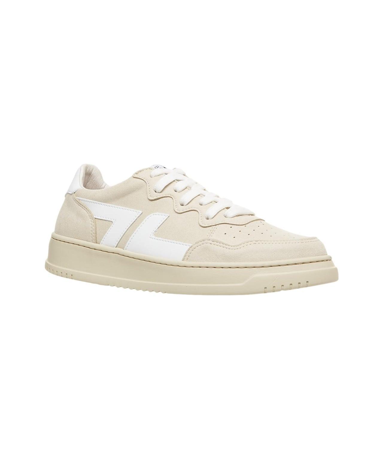 Sneakers 'Beta B3' Product Image