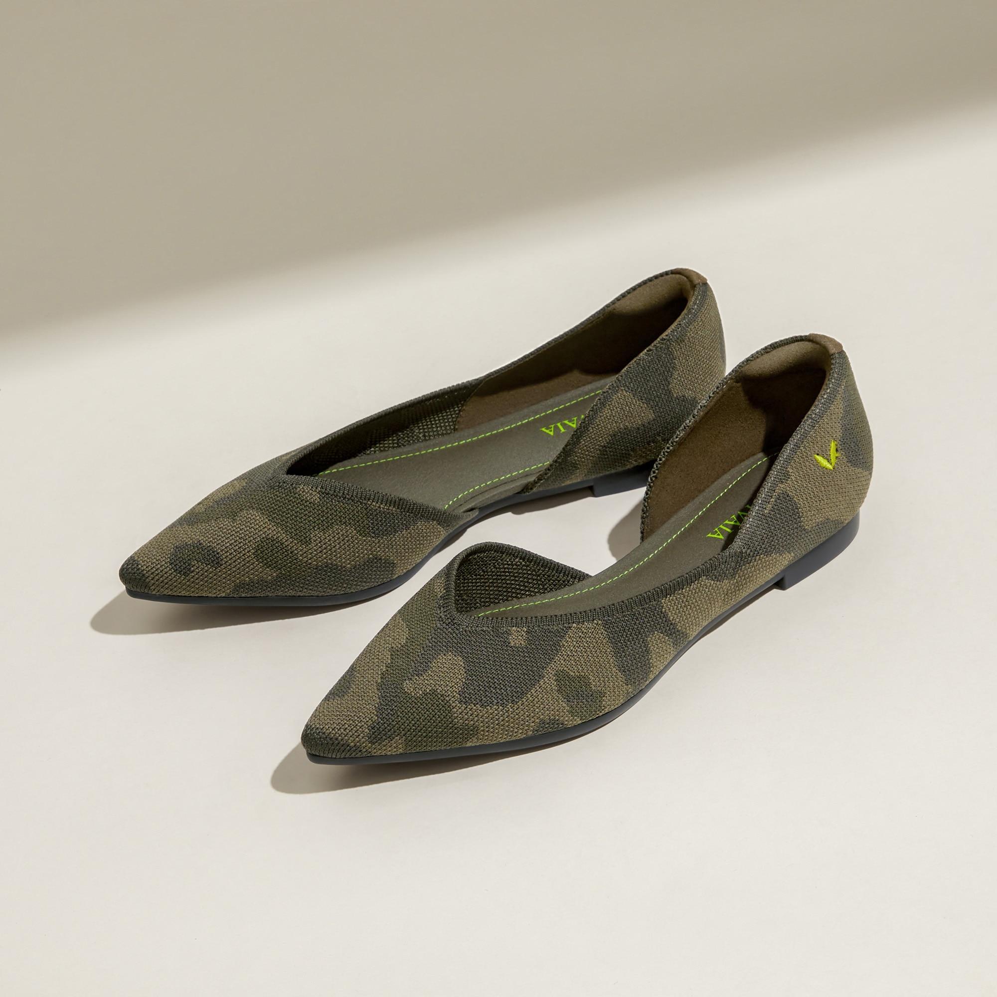 Pointed-Toe D'Orsay Flats (Melia) Product Image