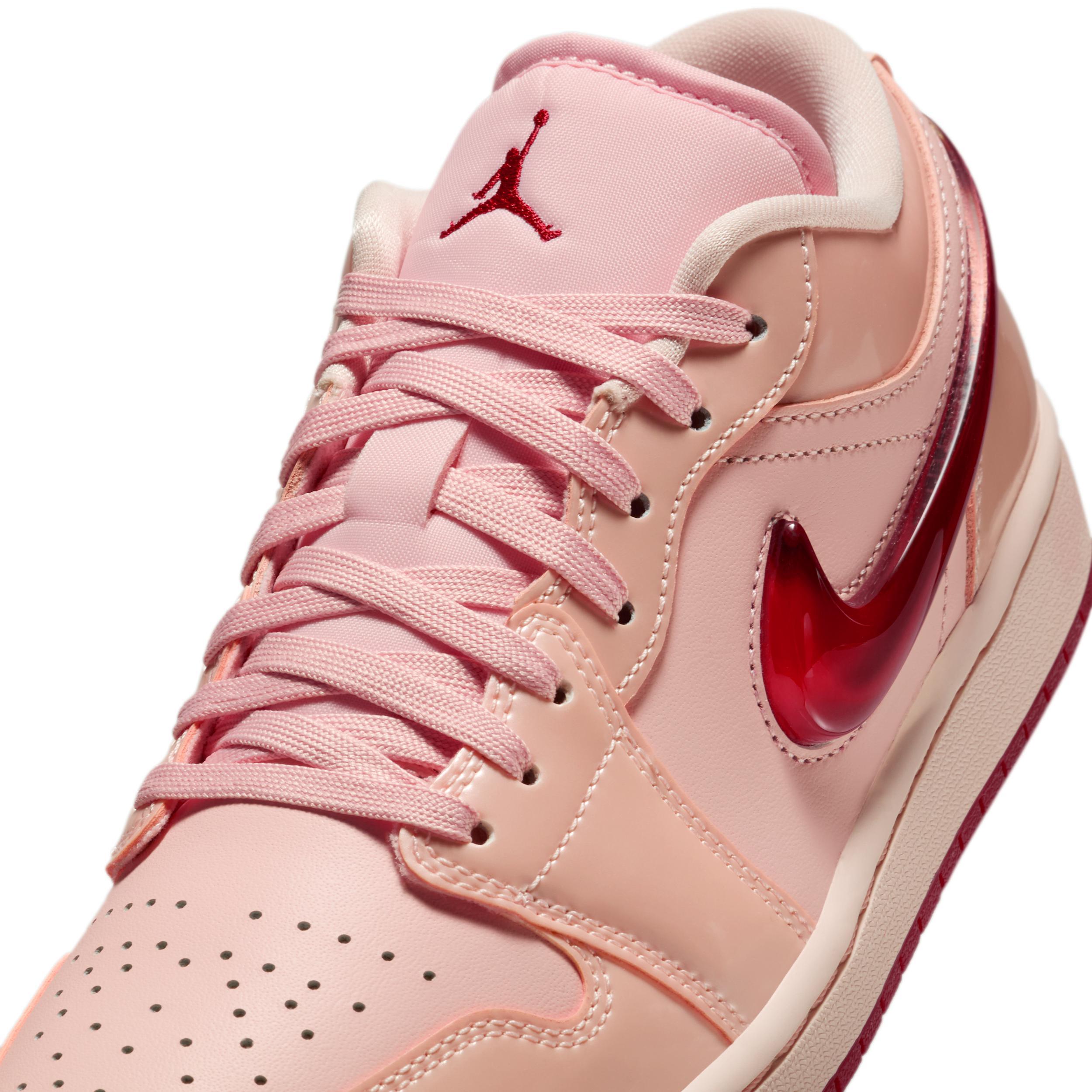 Jordan Womens Air 1 Low SE Casual Shoes Product Image