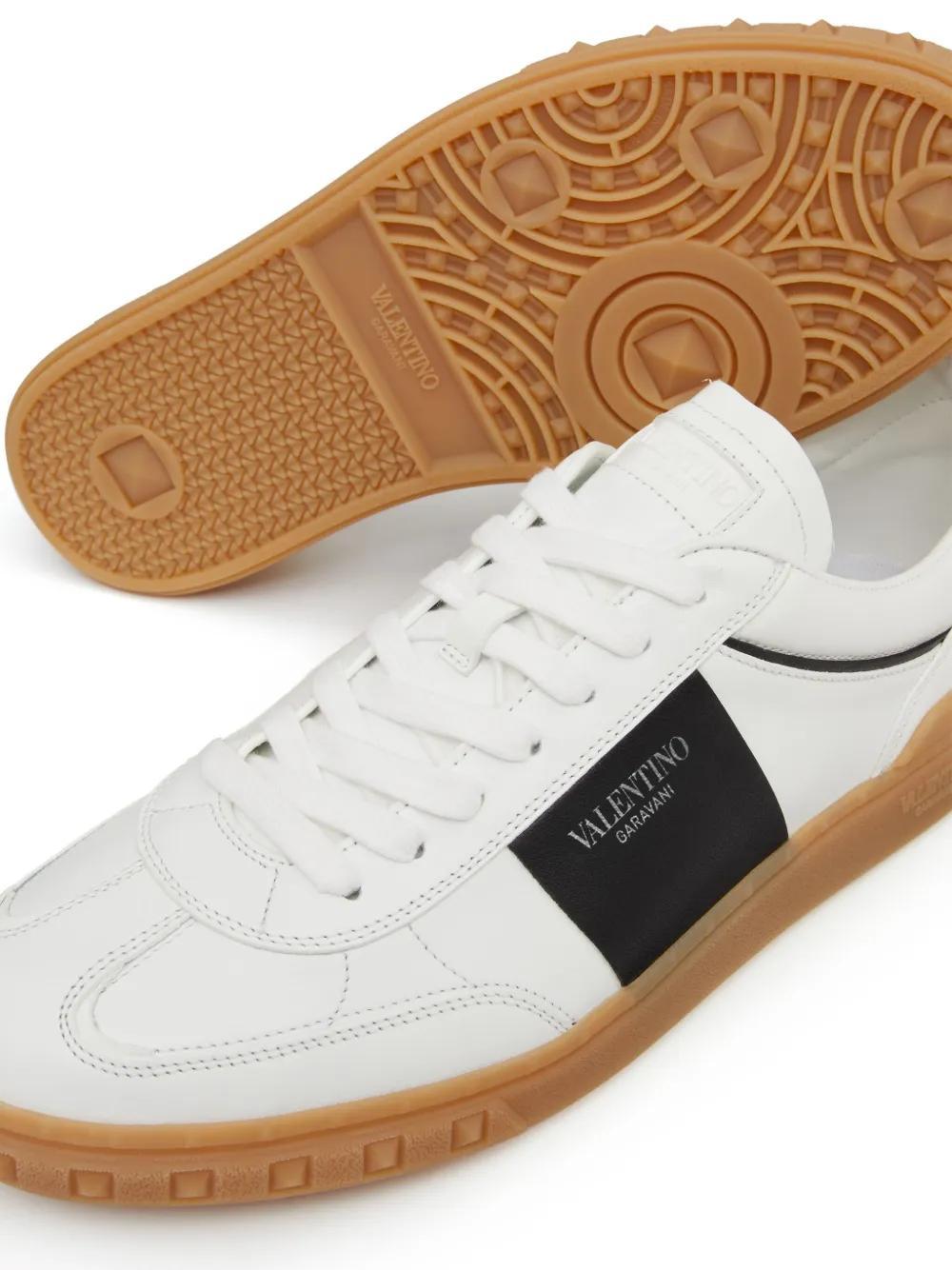 Upvillage leather sneakers Product Image