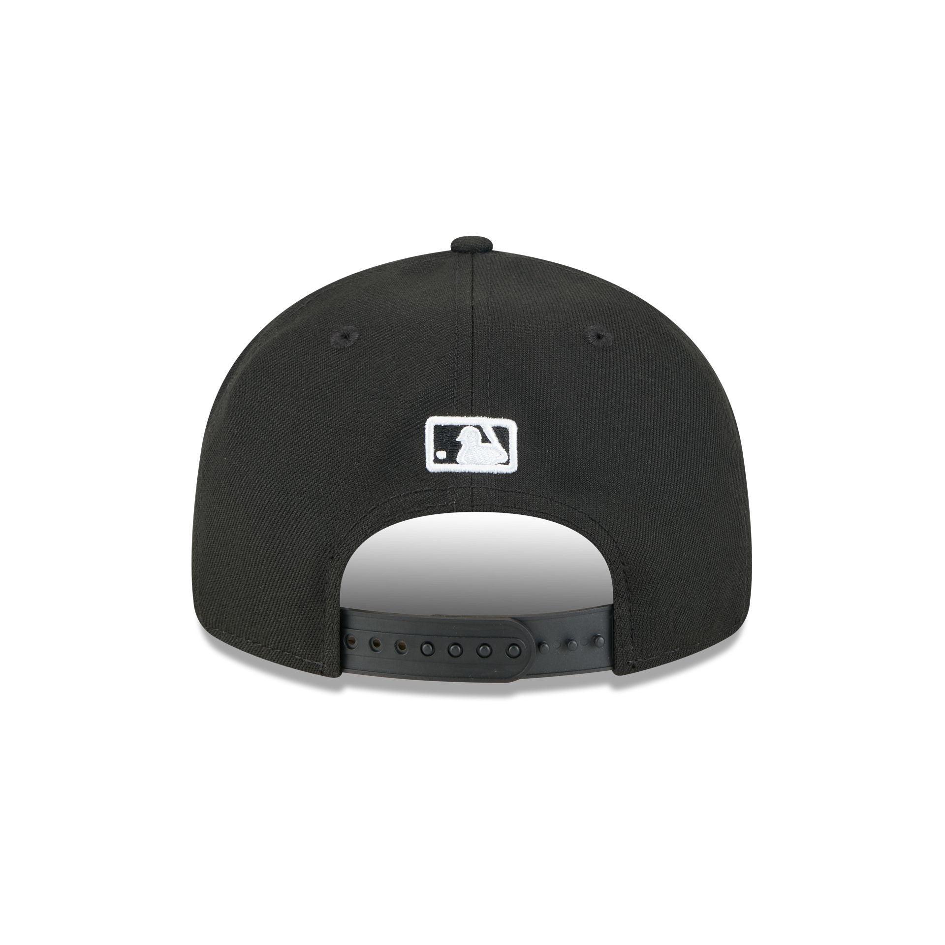 Cleveland Guardians Hall of Fame 2025 Retro Crown 9FIFTY Snapback Hat Male Product Image