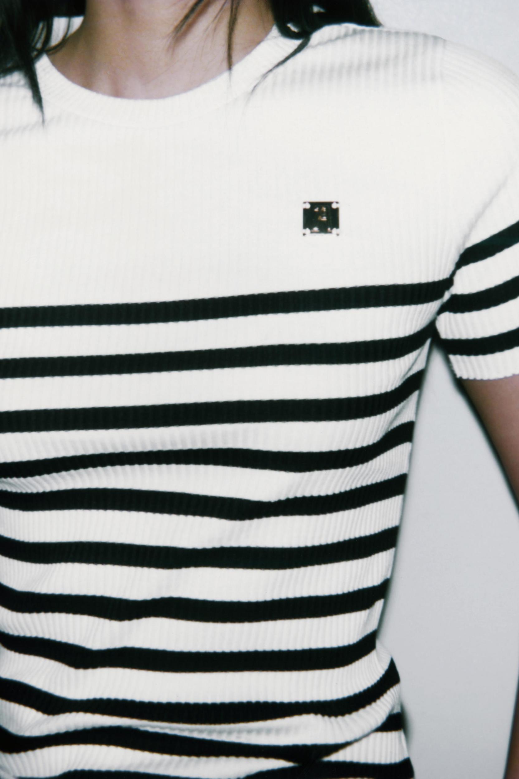 ZARA STRIPED BROOCH T-SHIRT Product Image