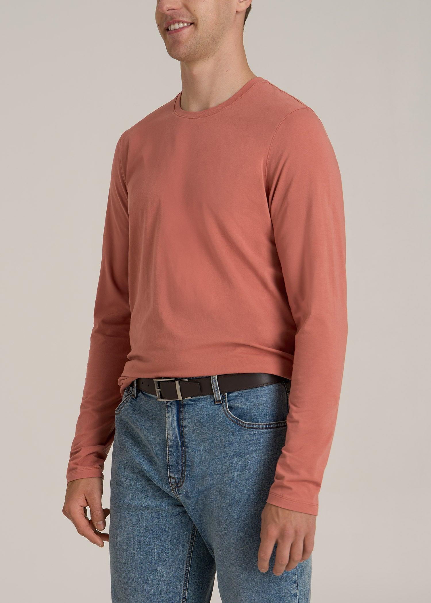 The Essential MODERN-FIT Crewneck Long Sleeve Tall Men's Tee in Persimmon Product Image