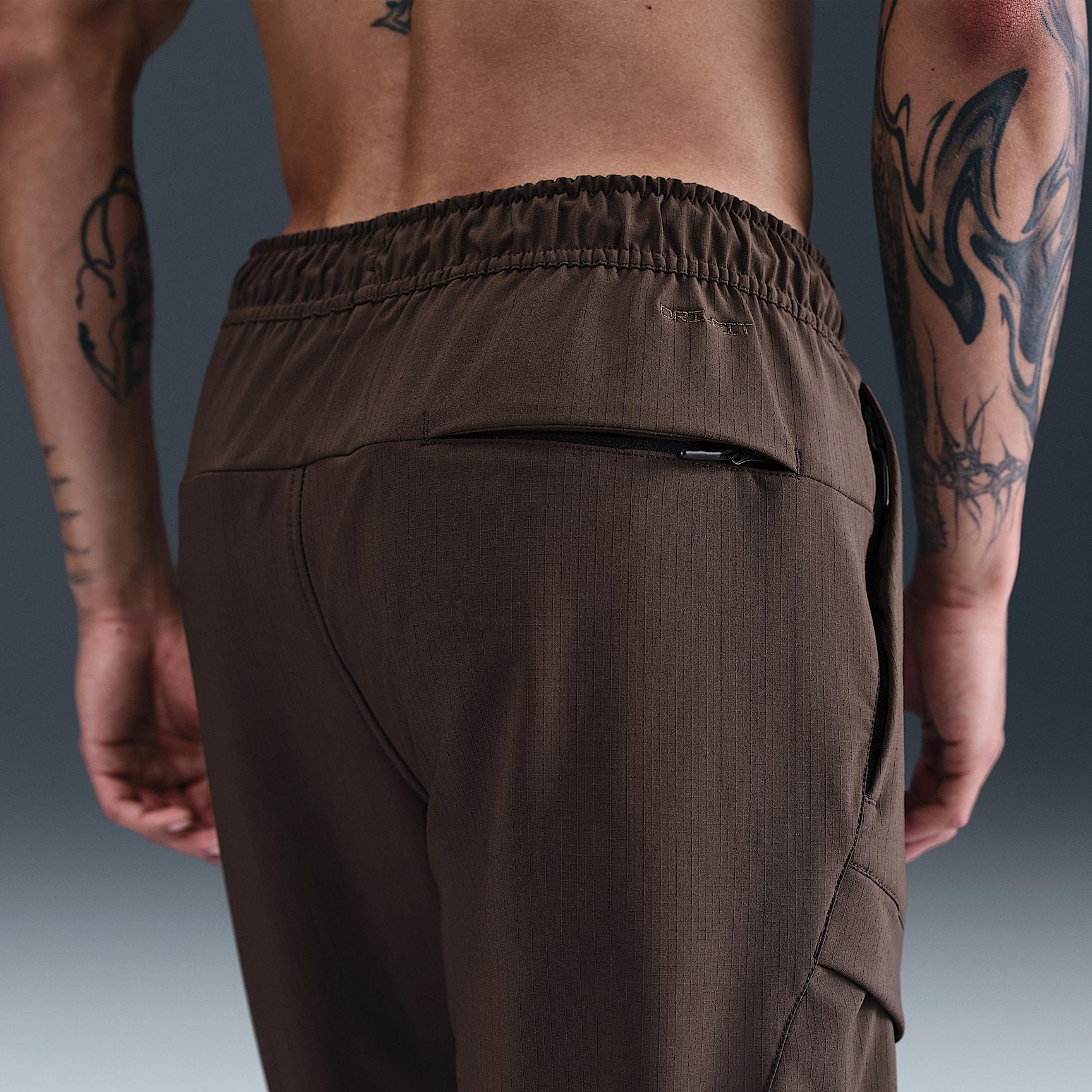 Nike Men's Unlimited Dri-FIT Versatile Cargo Pants Product Image