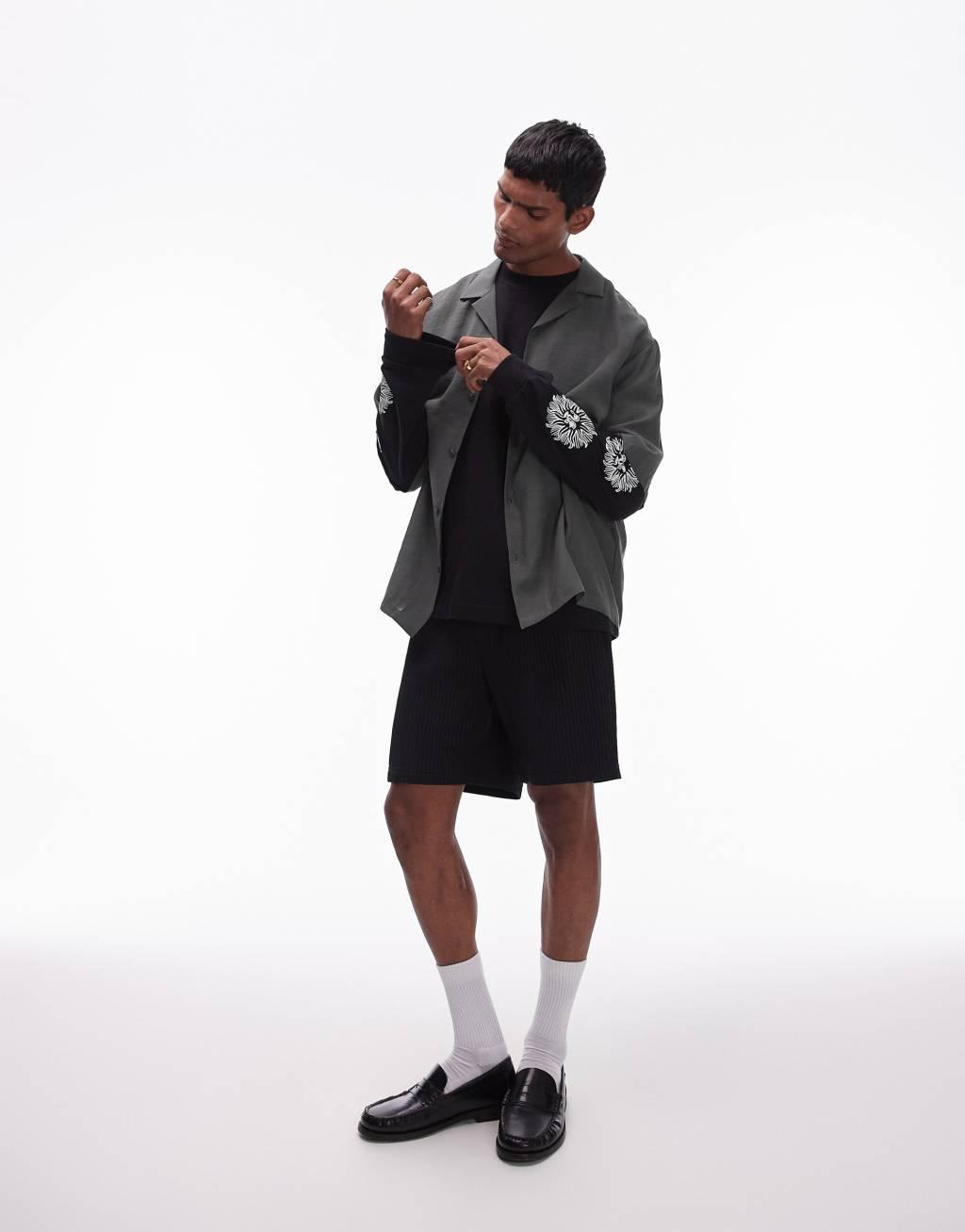 Topman short sleeve relaxed satin shirt in khaki Product Image