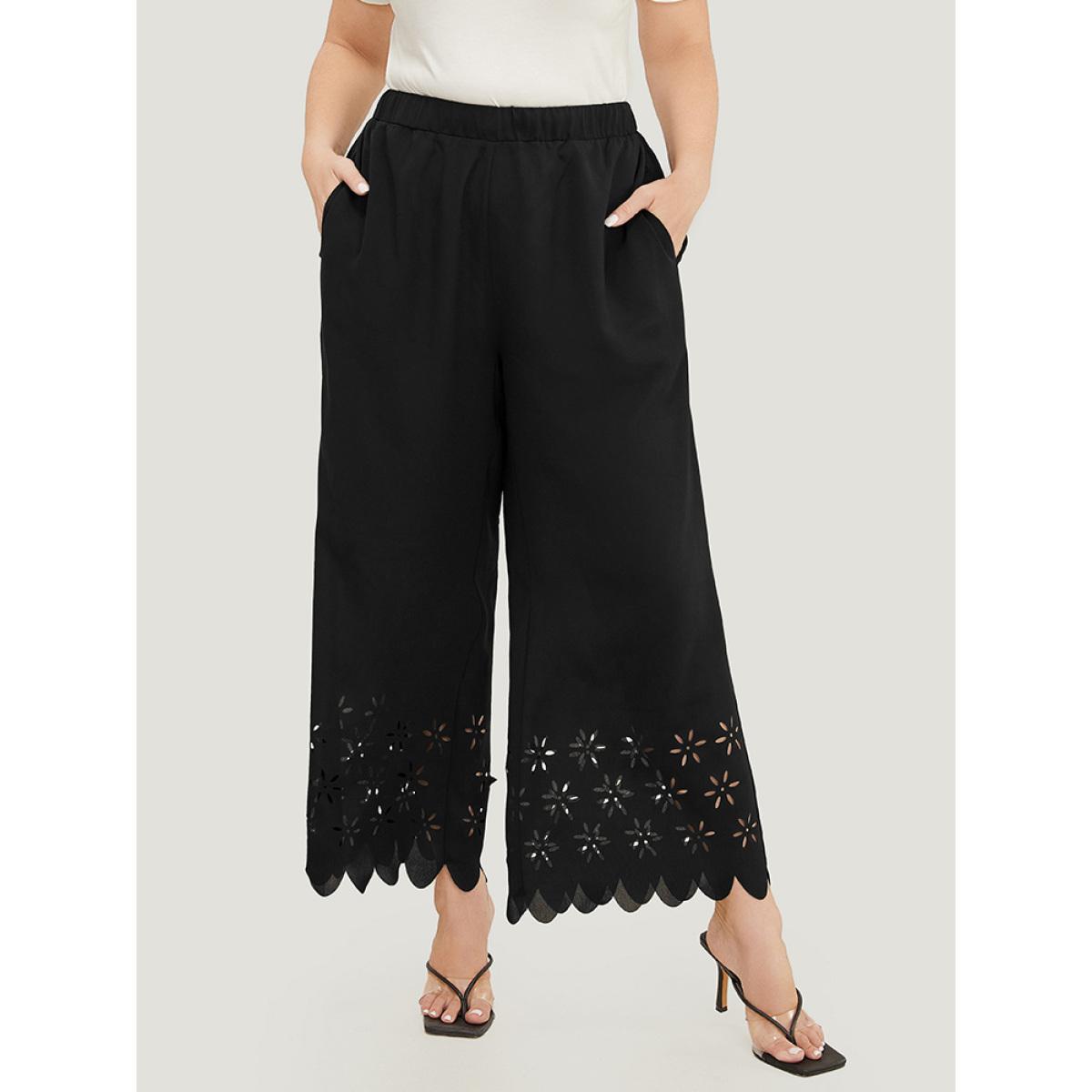 Plus Size Plain Pocket Laser Cut Pants Women Black Elegant Straight Leg High Rise Dailywear Pants BloomChic 12/L Product Image