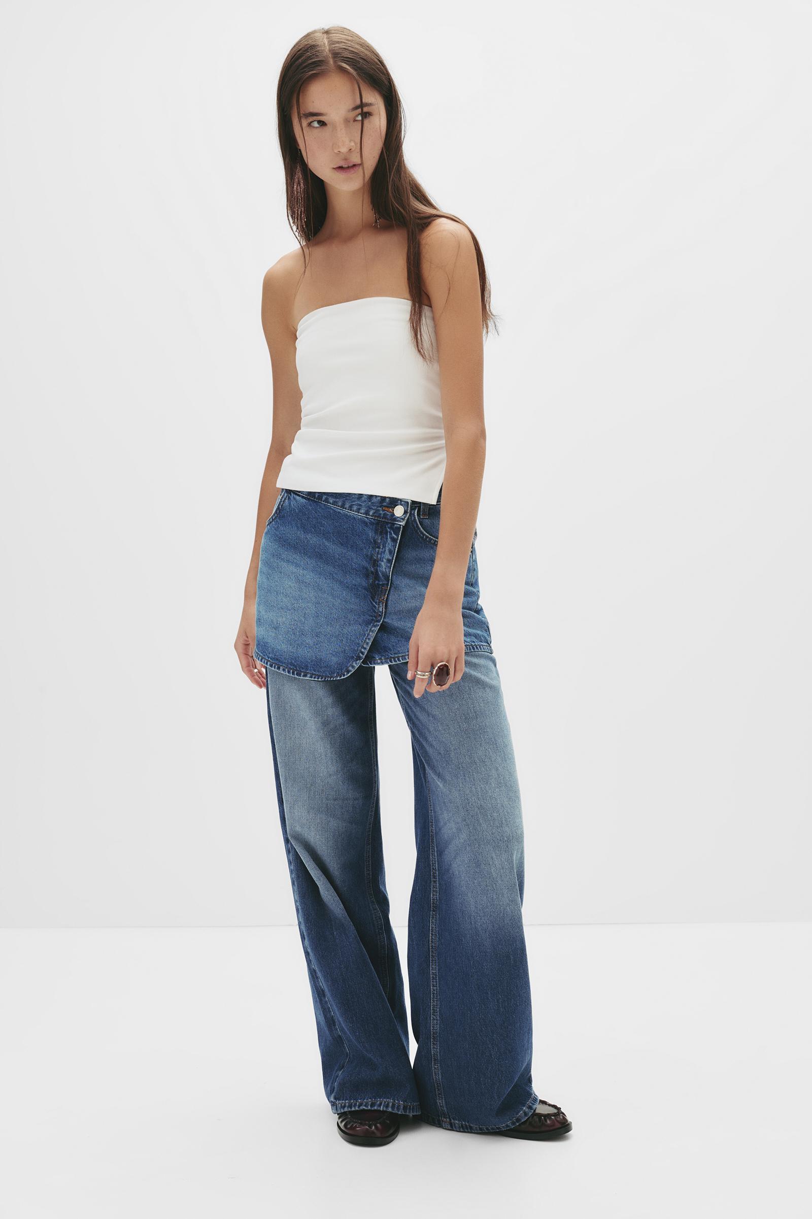 Strapless top with vent Product Image