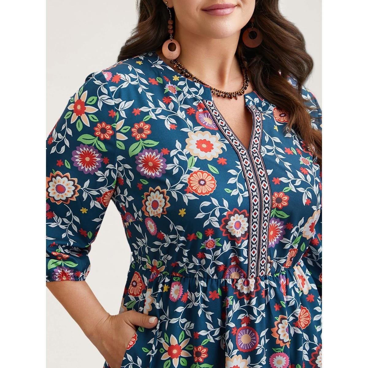 Plus Size Floral Print Stretchy-Waist Pockets Maxi Dress Navy Women Resort Non Flat collar with V-notch Elbow-length sleeve Curvy BloomChic 30/6X Product Image