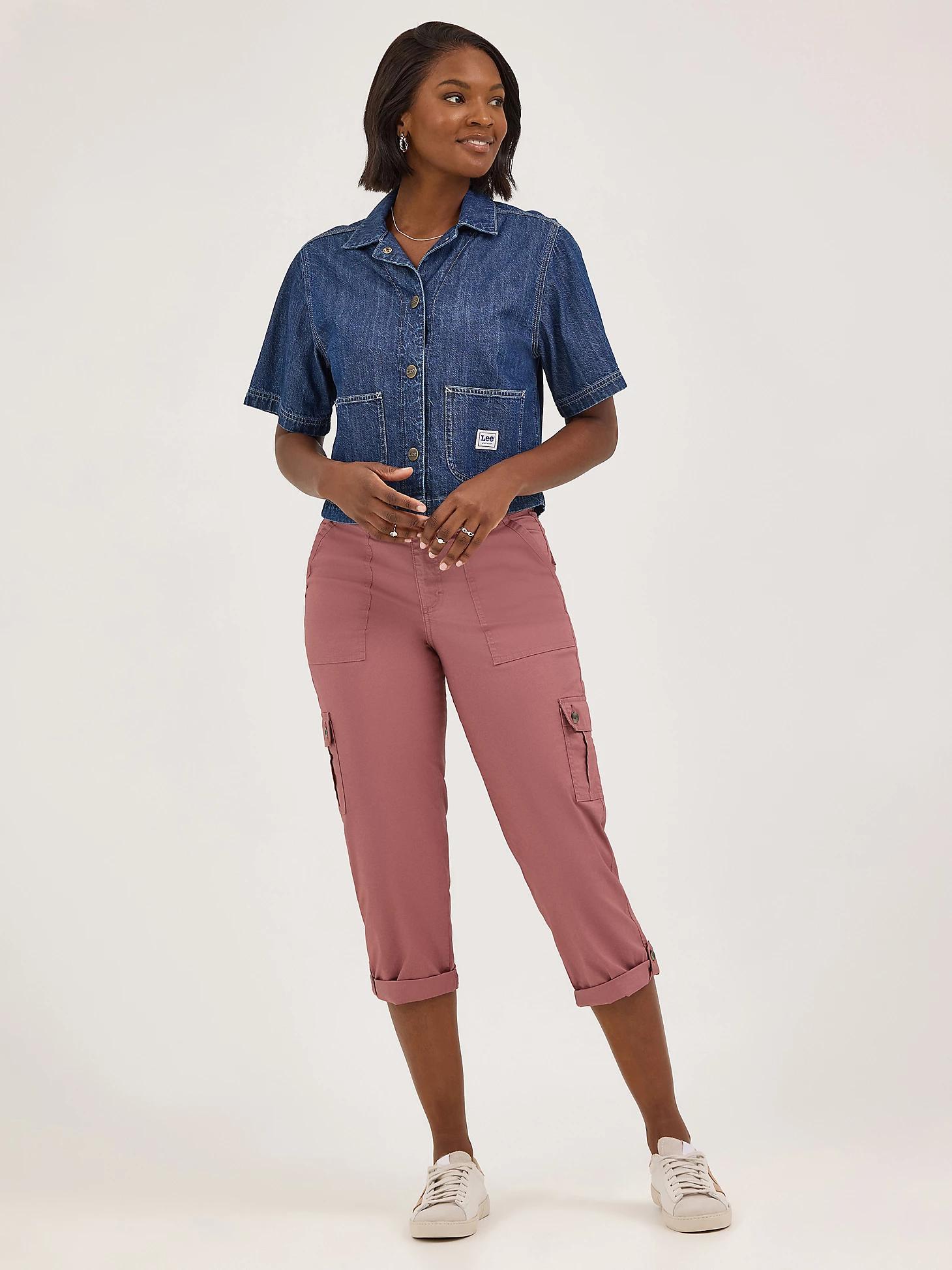 Women's Ultra Lux Comfort with Flex-to-Go Relaxed Fit Cargo Capri | Women's Capris & Crops | Lee® Product Image
