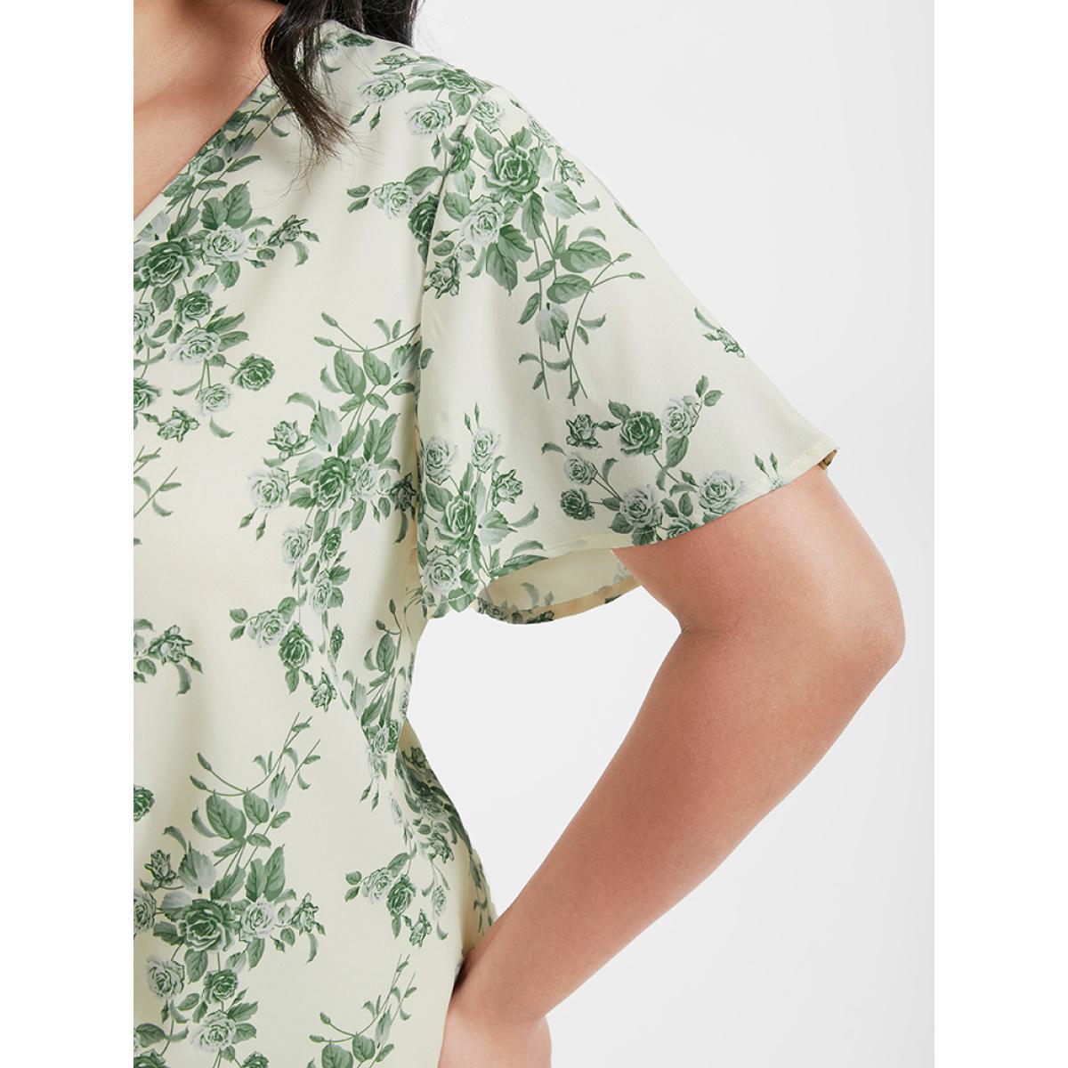 Plus Size Apricot Ditsy Floral Twist-front Flutter V Neck Blouse Women Elegant Short sleeve V-neck Dailywear Blouses BloomChic 22-24/3X Product Image