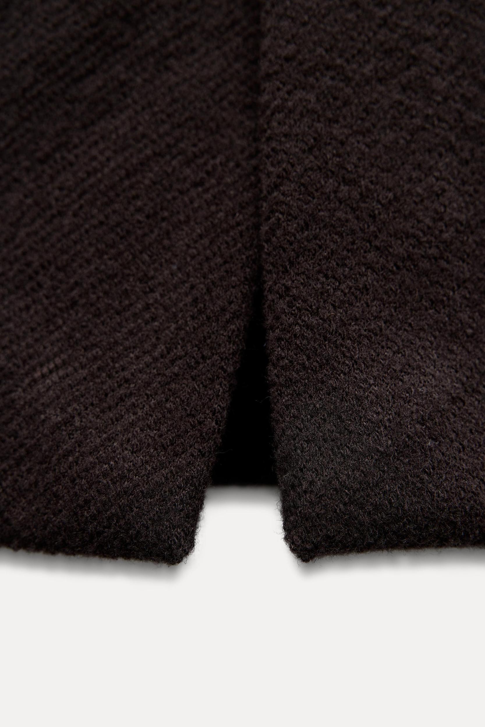 V-NECK SHOULDER PAD TOP Product Image