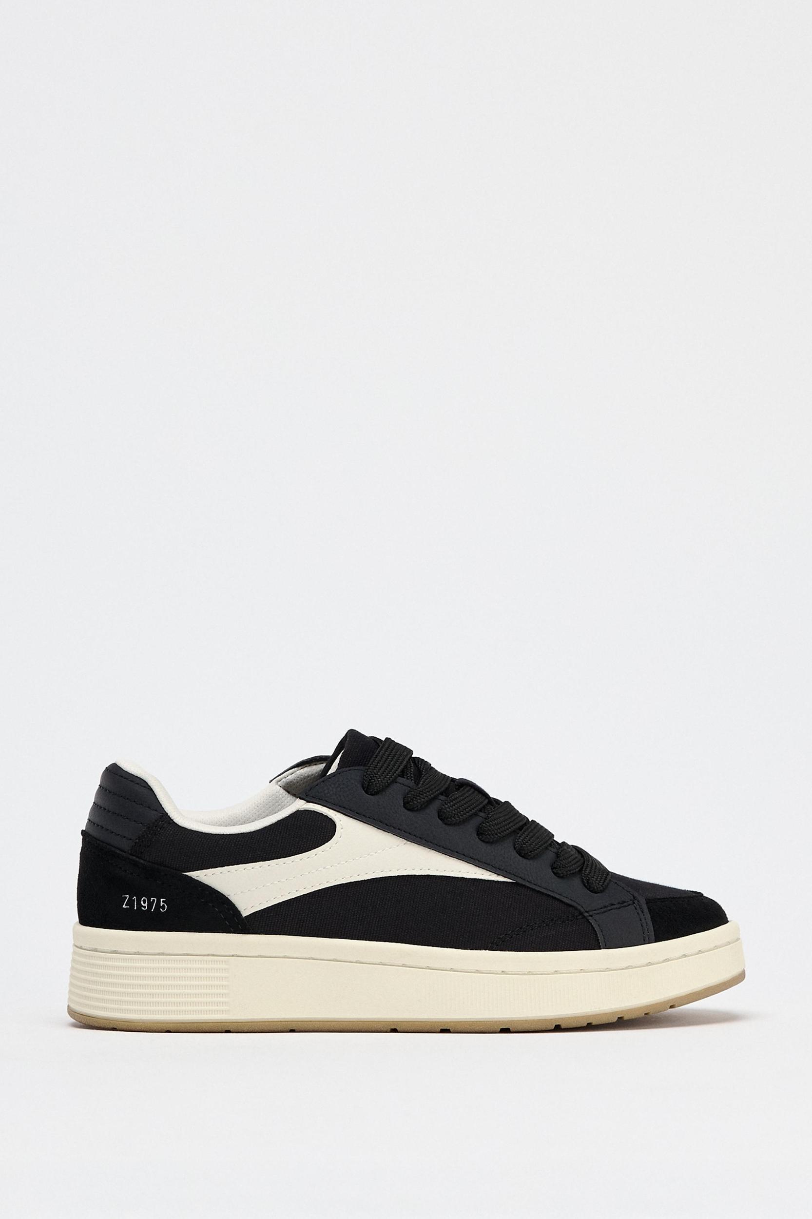 COLOR-BLOCK SNEAKERS Product Image