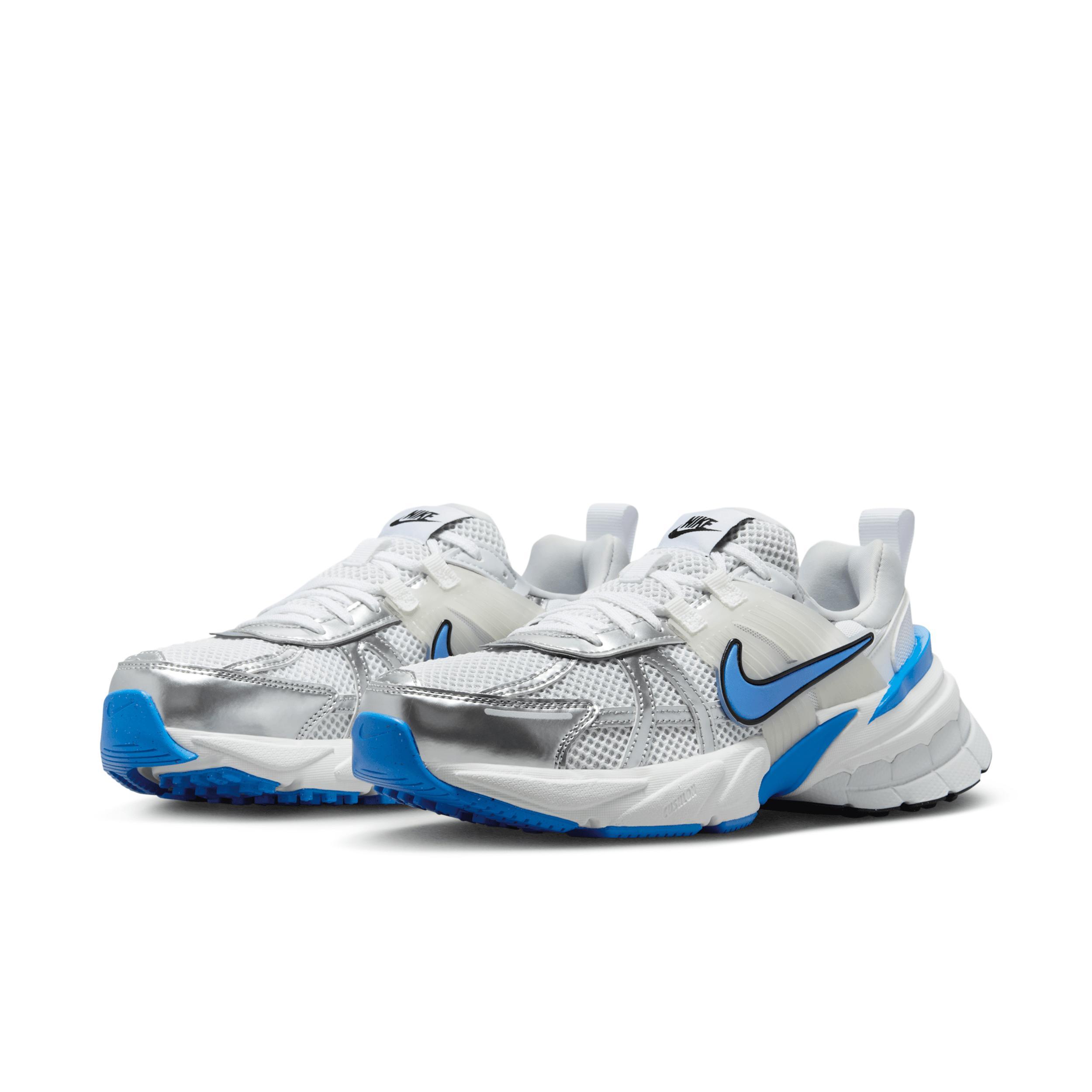 Nike Women's V2K Run Shoes Product Image