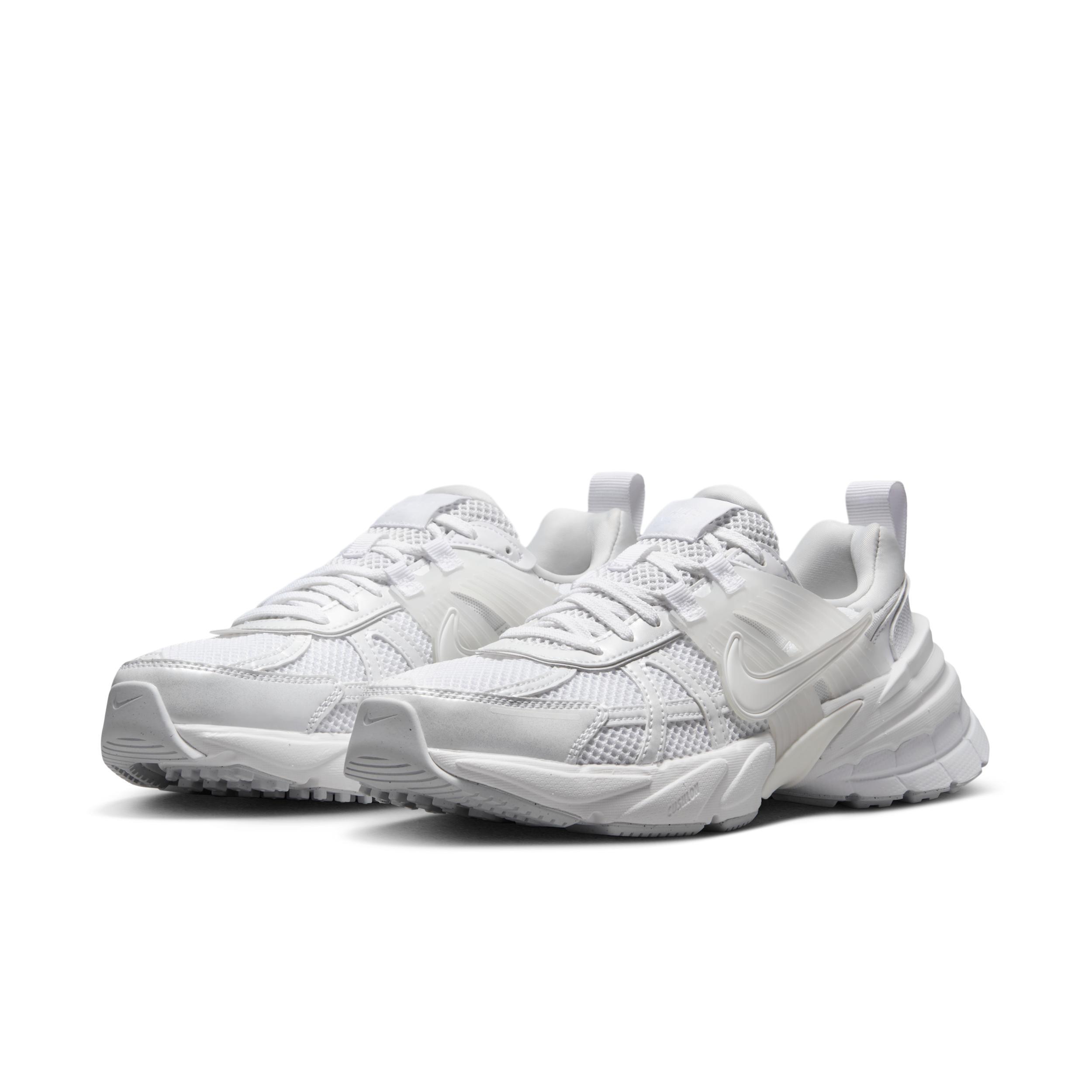Nike Women's V2K Run Shoes Product Image