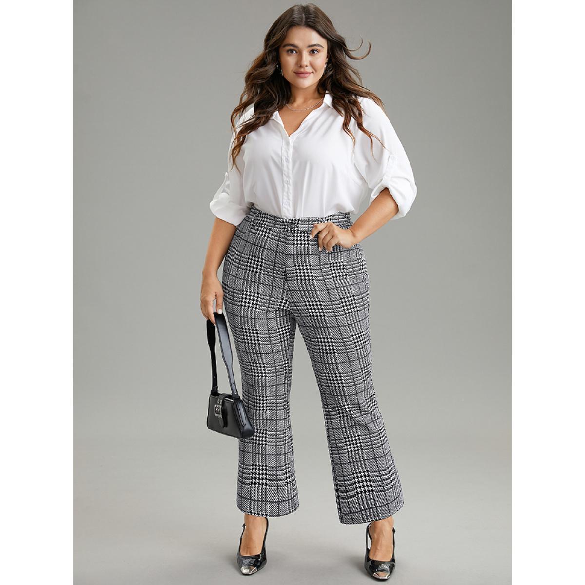 Plus Size Houndstooth Pocket Flare Leg Zipper Fly Pants Women Black Office Flare Leg High Rise Work Pants BloomChic 12/L Product Image