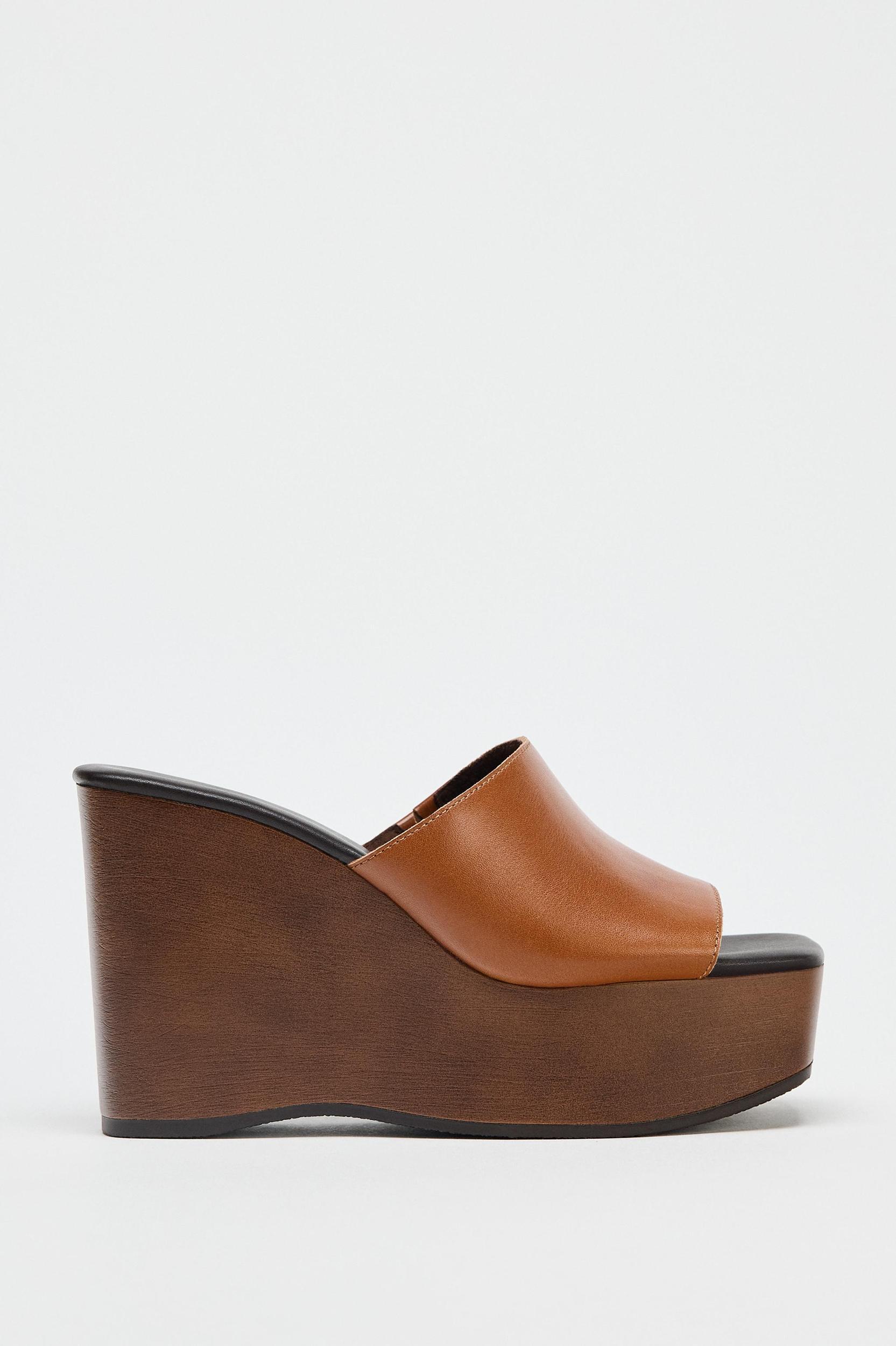 LEATHER WEDGE Product Image
